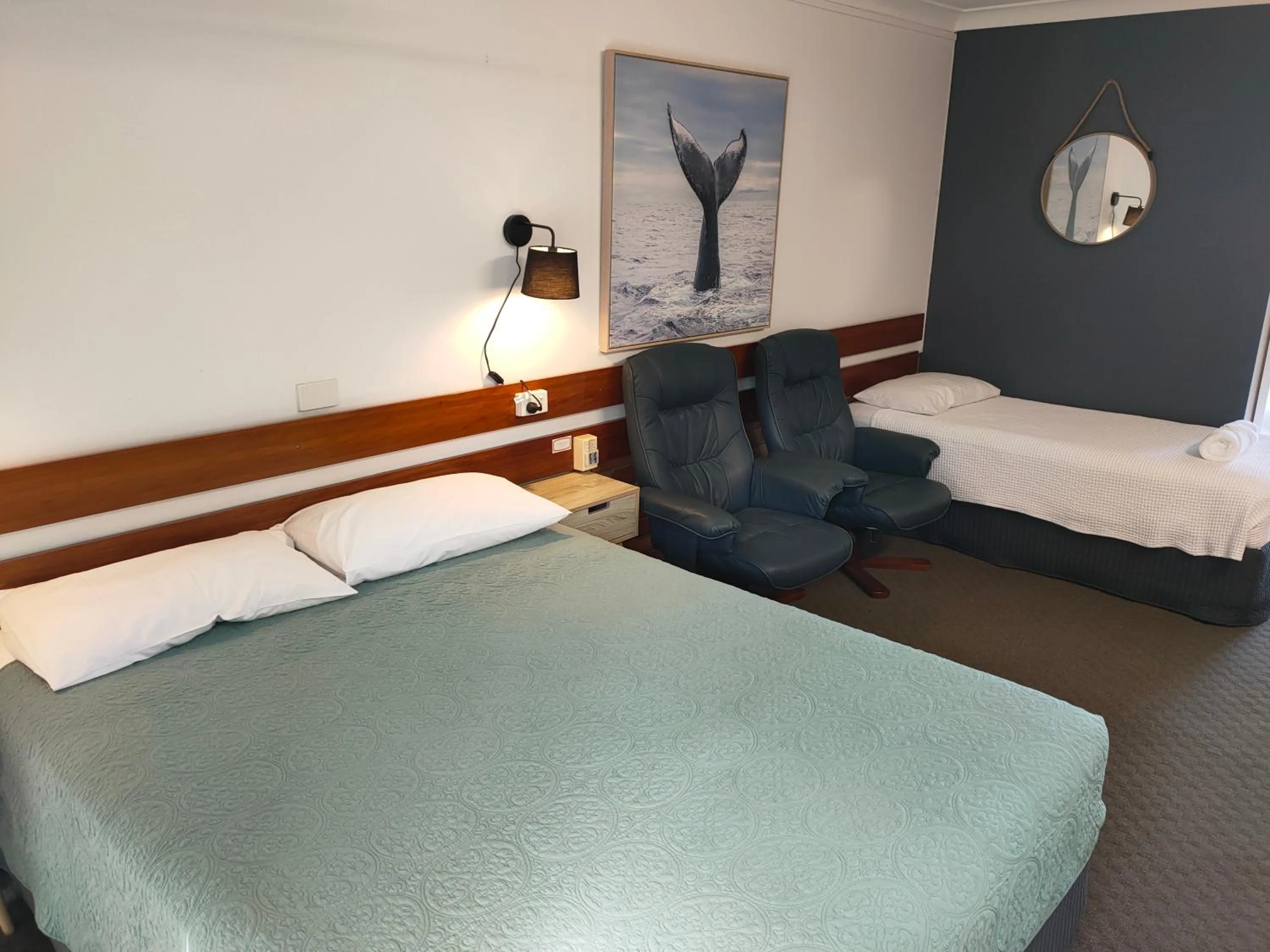 Bed in Shelly Beach Motel