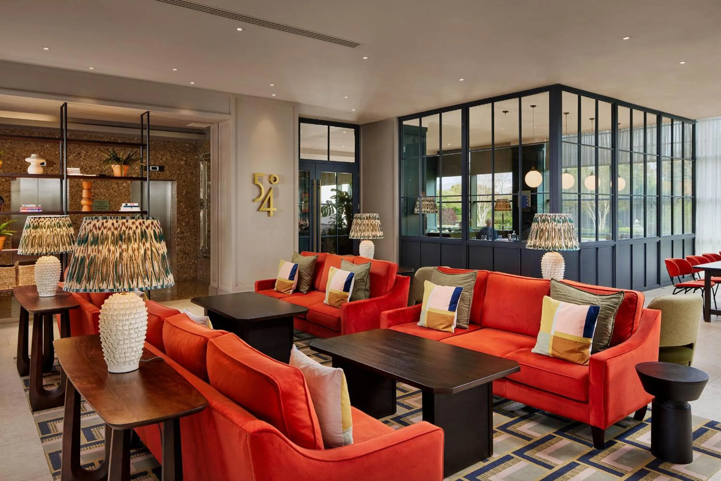 Restaurant/places to eat in The Gateway Hotel