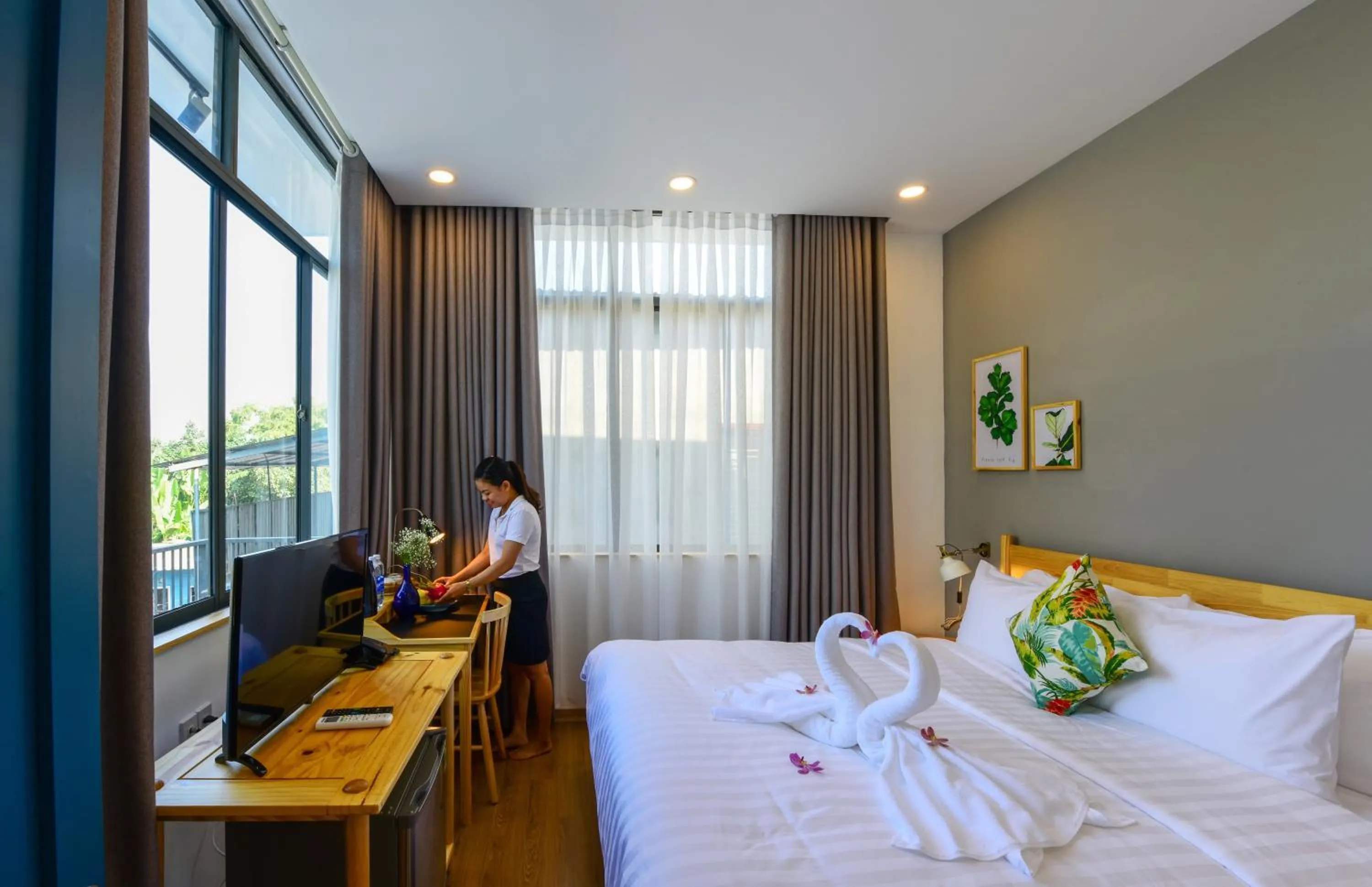 Bedroom, Bed in La Paix Hue