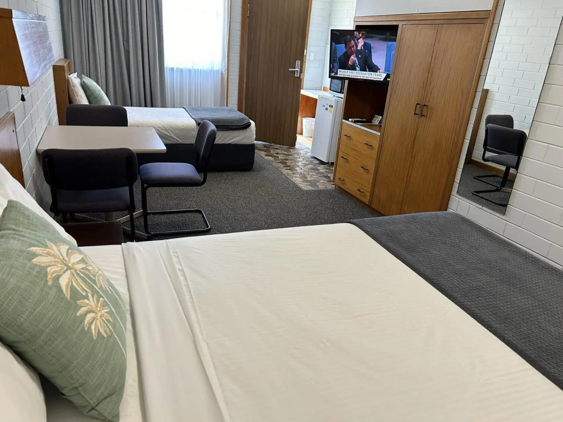Economy Twin Room in Frewville Motor Inn Economy Twin Room in Frewville Motor Inn