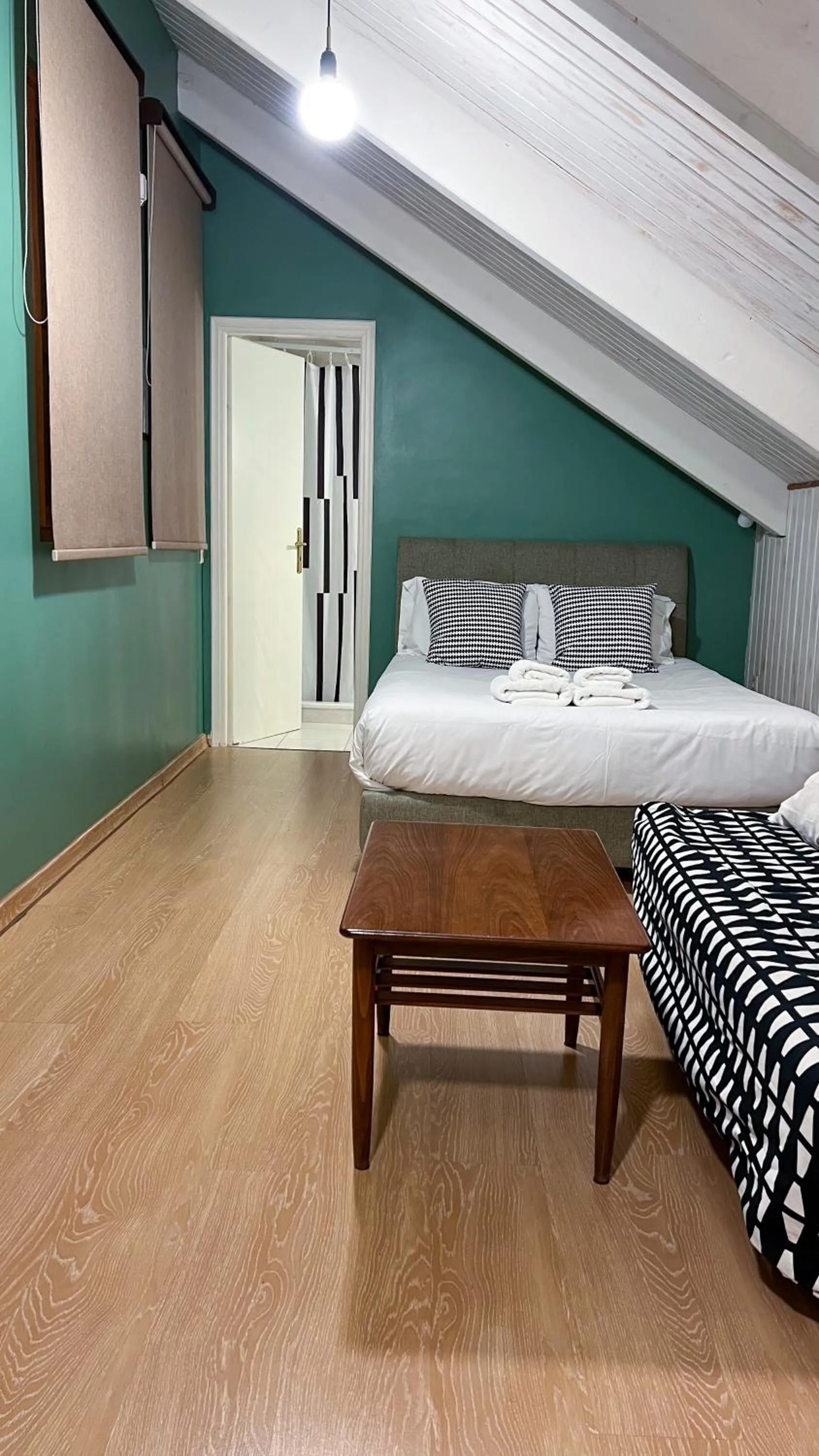 Bedroom, Bed in City Circus Athens