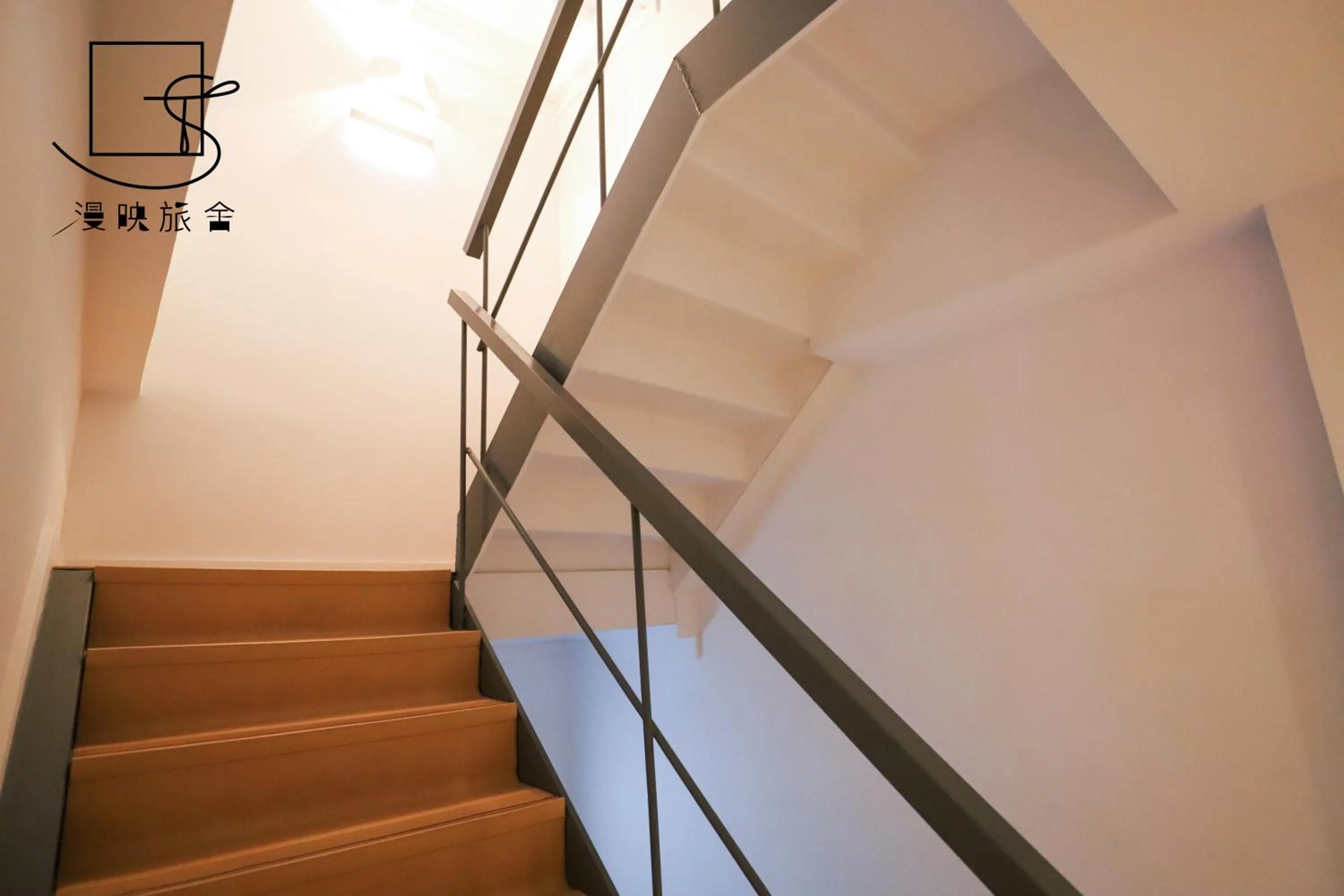 Decorative detail in Slow Town Hotel-Reel