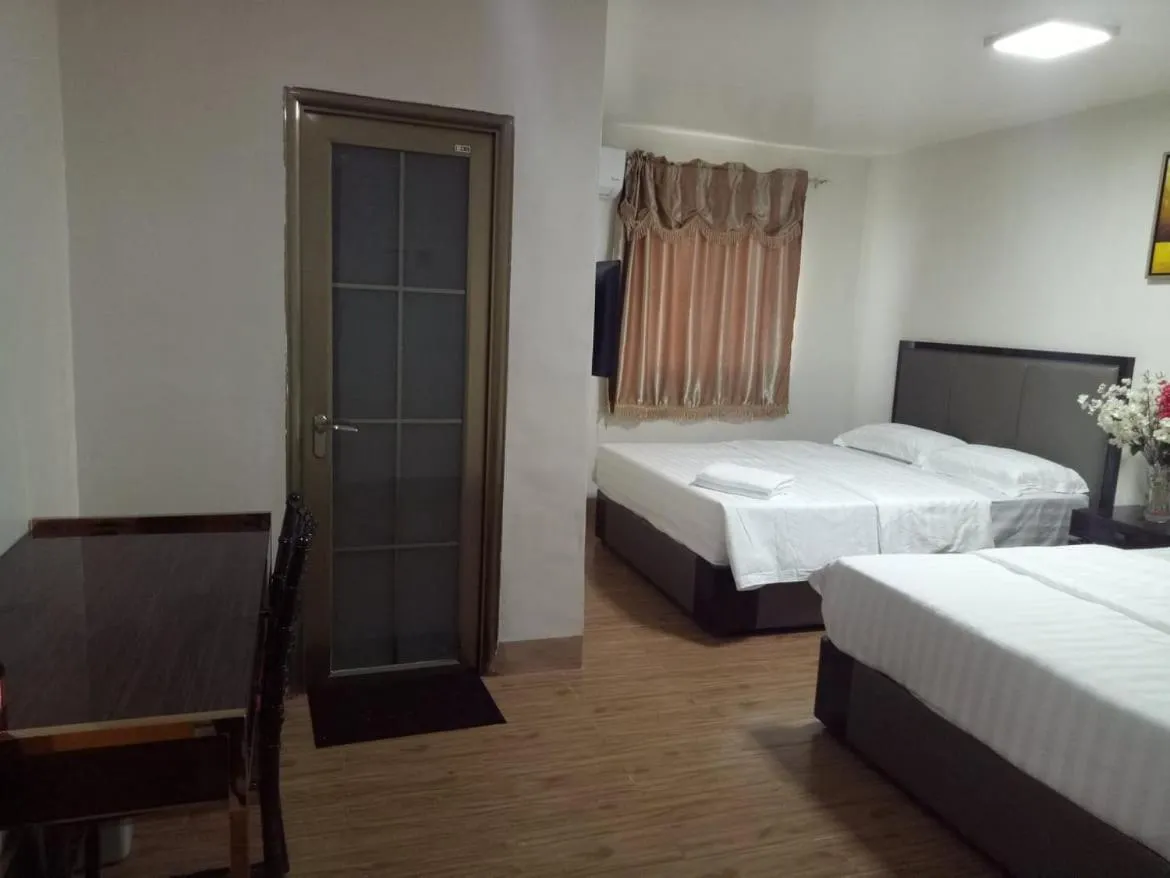 Bed in Meaco Royal Hotel - Batangas City