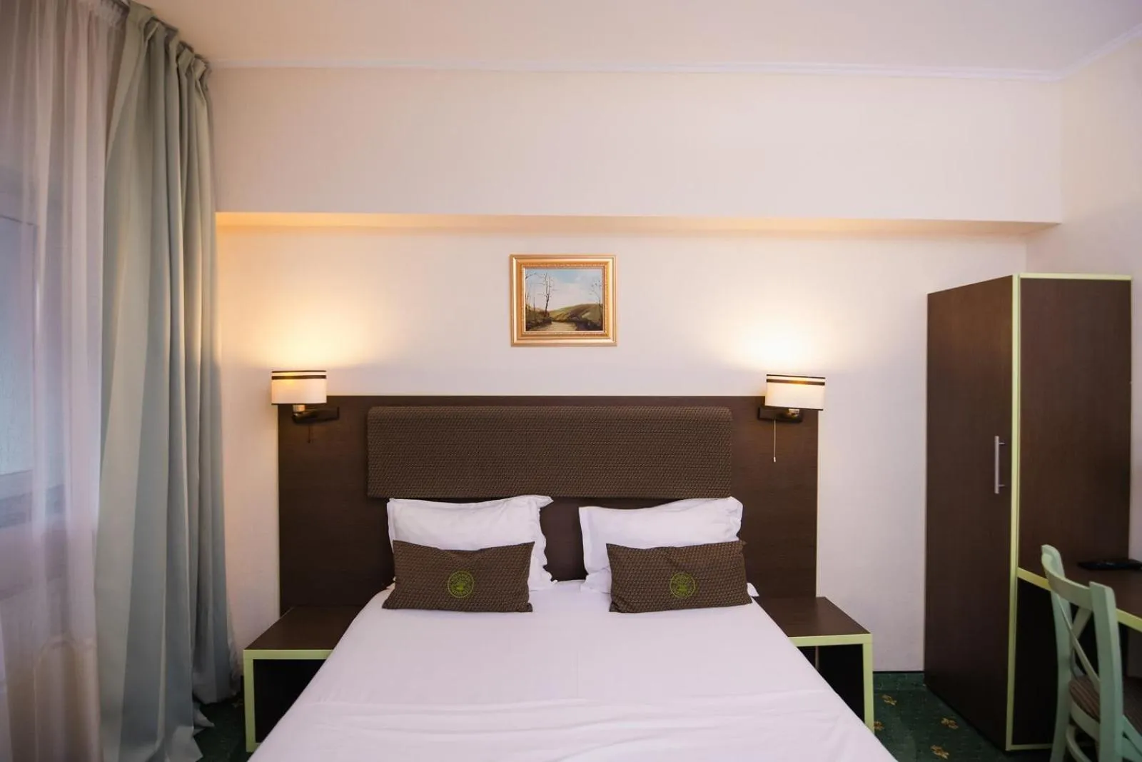 Photo of the whole room, Bed in Hotel Fantanita Haiducului