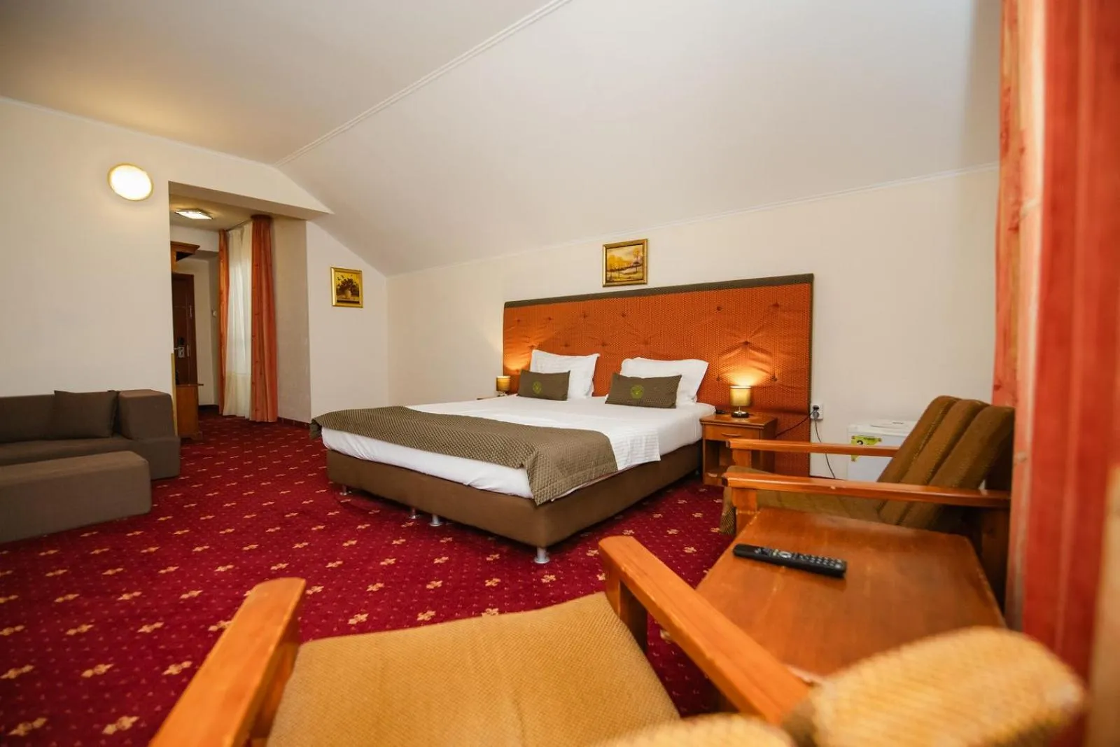 Photo of the whole room, Bed in Hotel Fantanita Haiducului