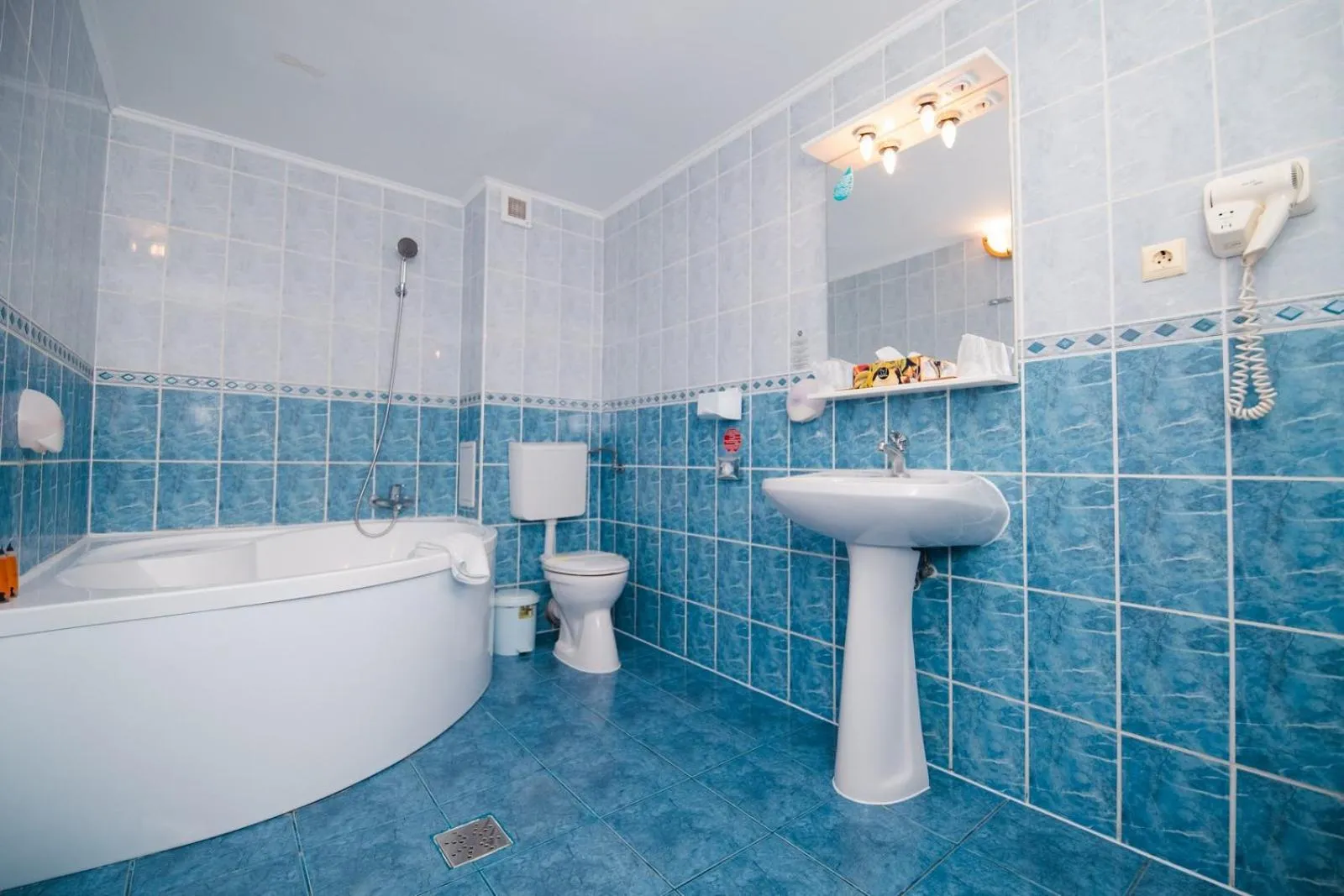 Bathroom in Hotel Fantanita Haiducului