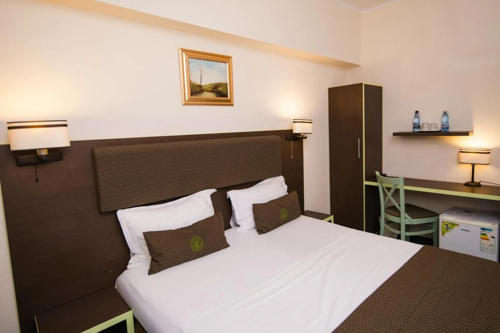 Photo of the whole room, Bed in Hotel Fantanita Haiducului