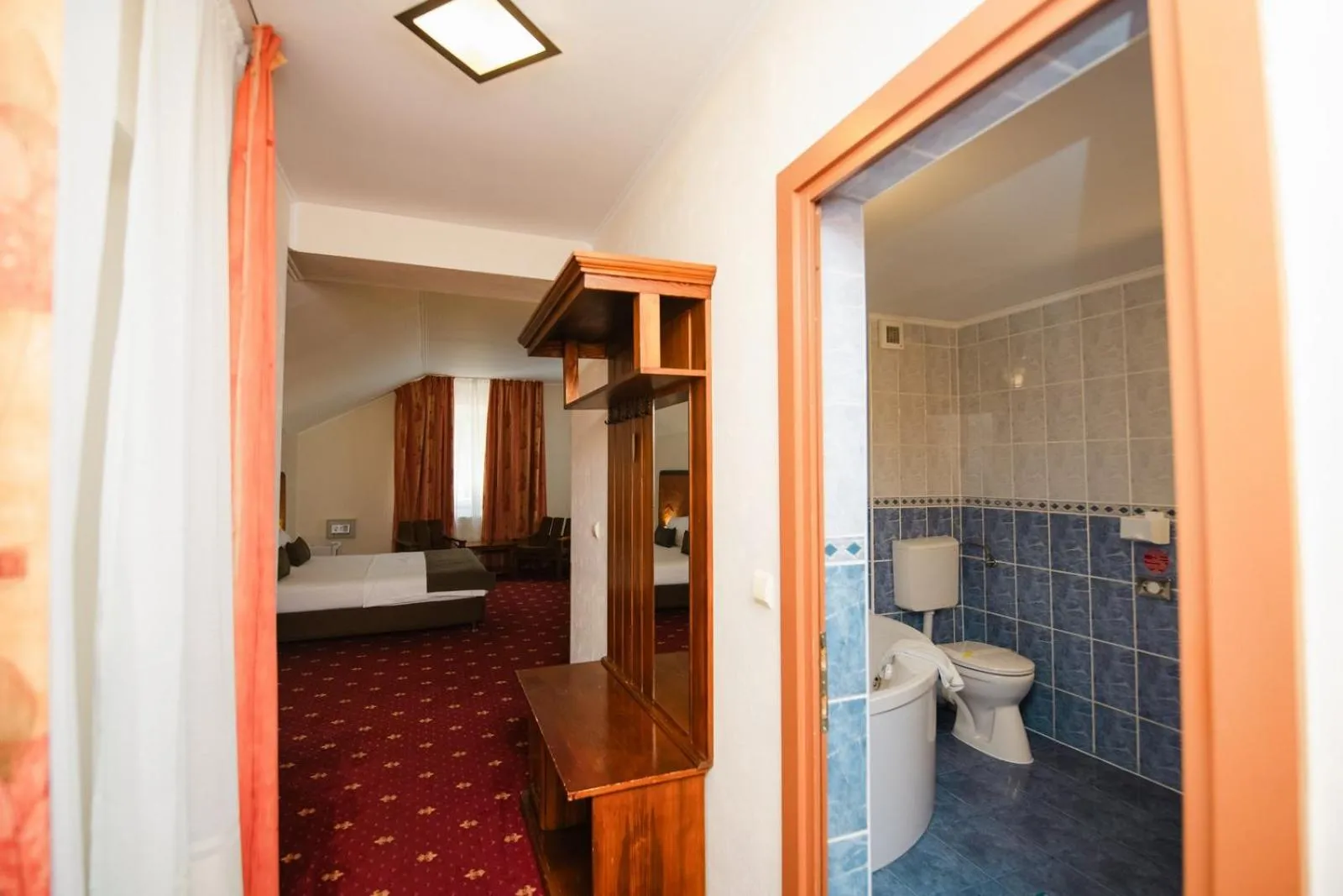 Photo of the whole room in Hotel Fantanita Haiducului