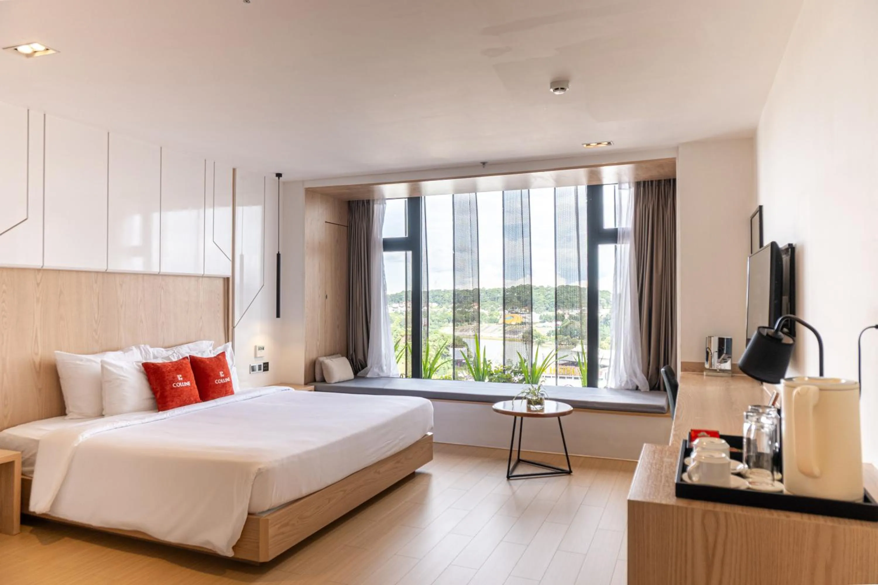 Photo of the whole room, Bed in Colline Dalat