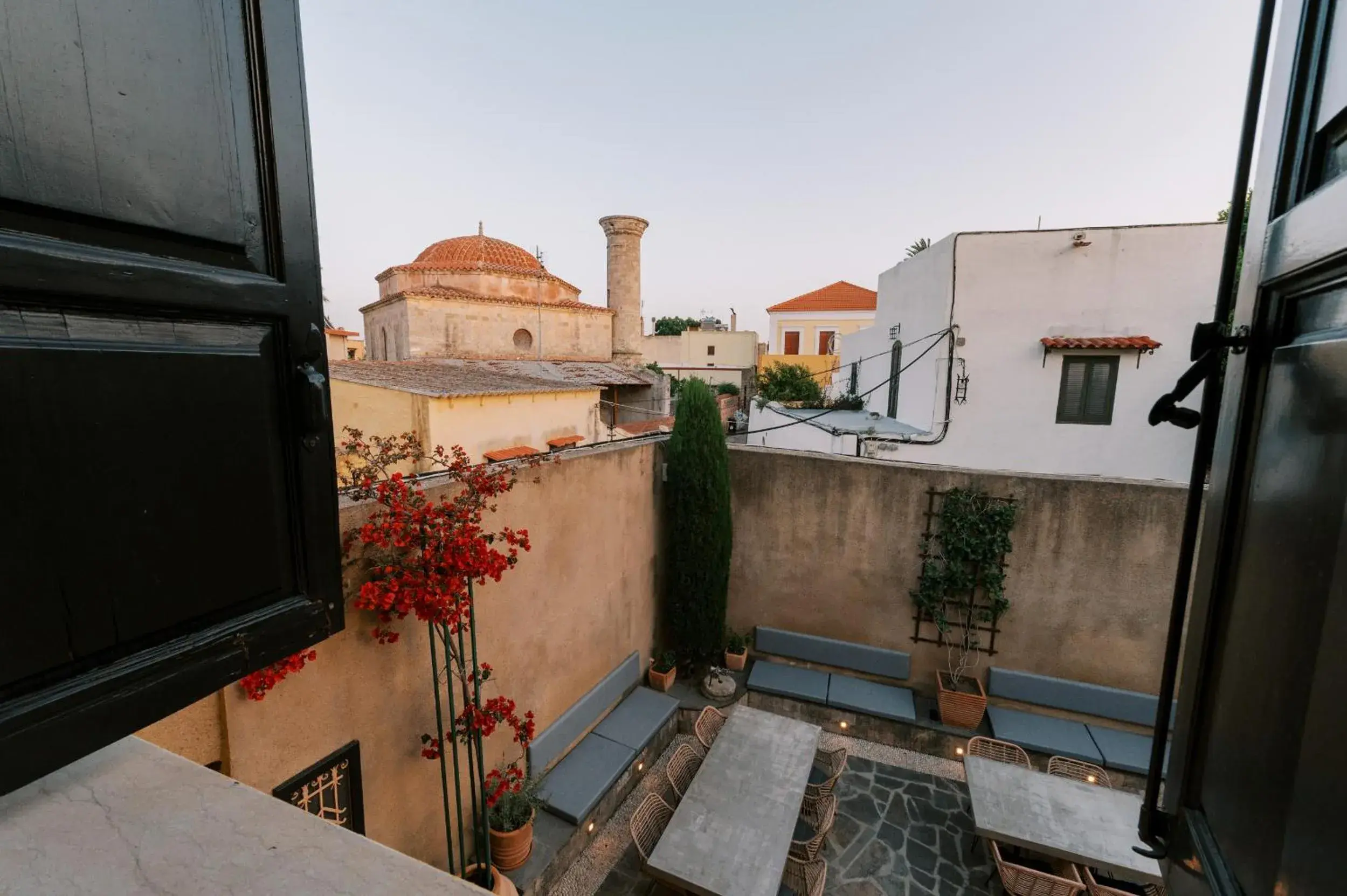 Property building in Zacosta Villa - a Heritage Hotel Property building in Zacosta Villa - a Heritage Hotel