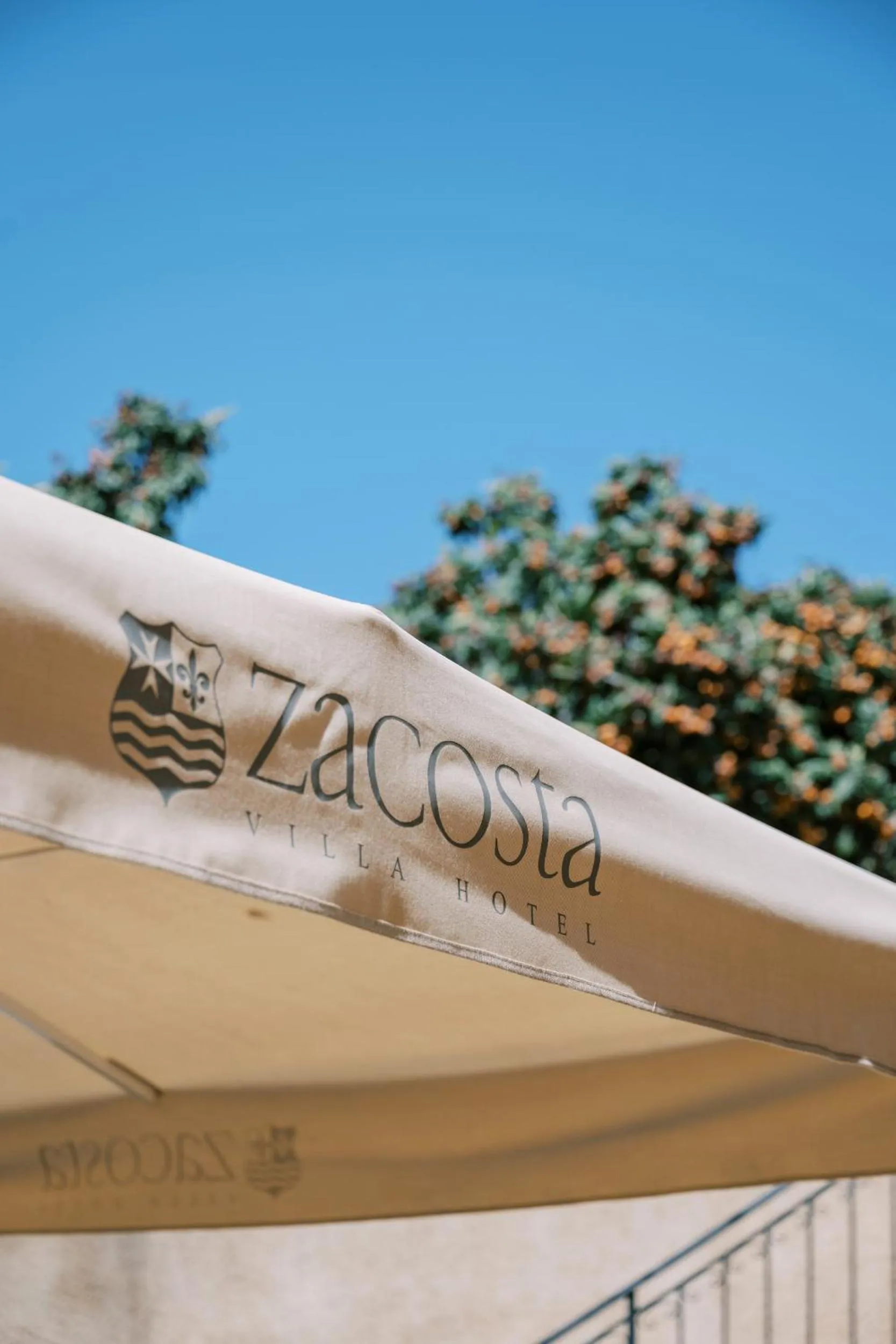 Logo/Certificate/Sign in Zacosta Villa Hotel