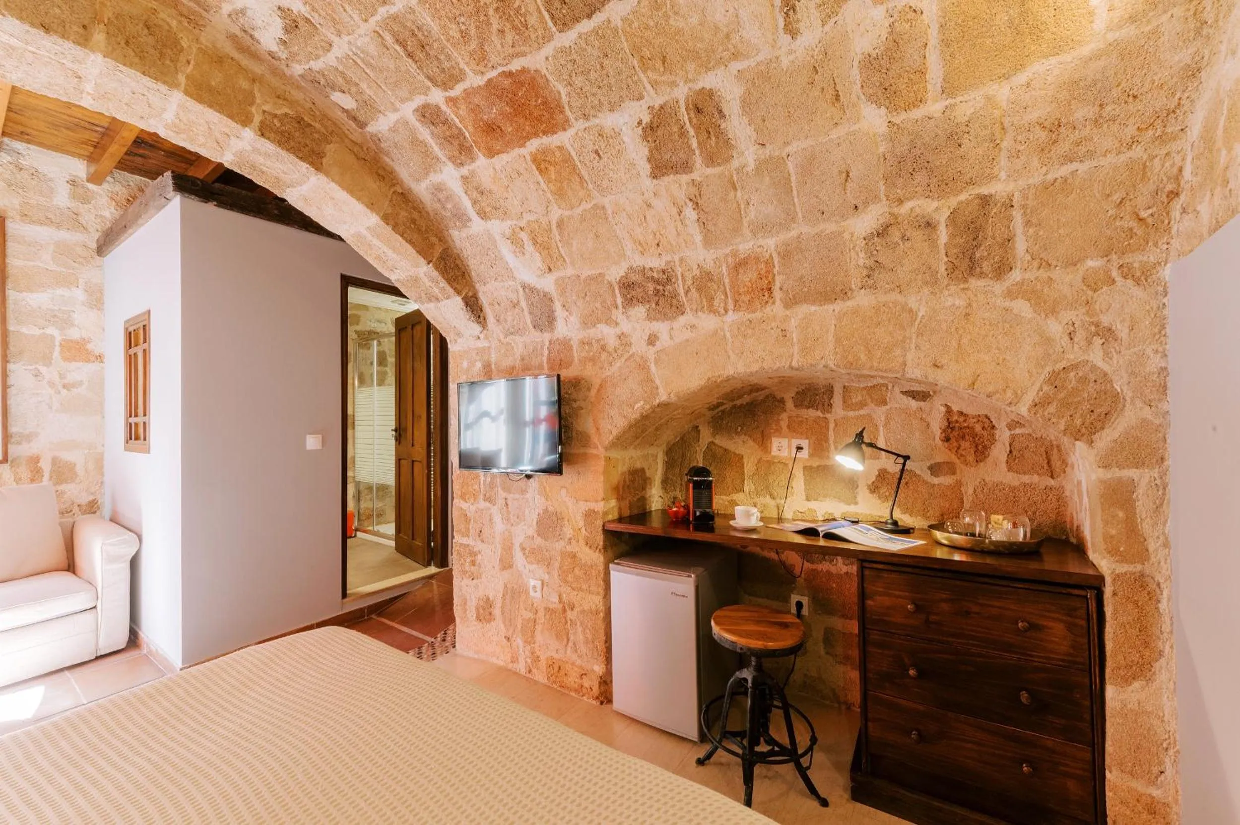 TV and multimedia, Bed in Zacosta Villa Hotel