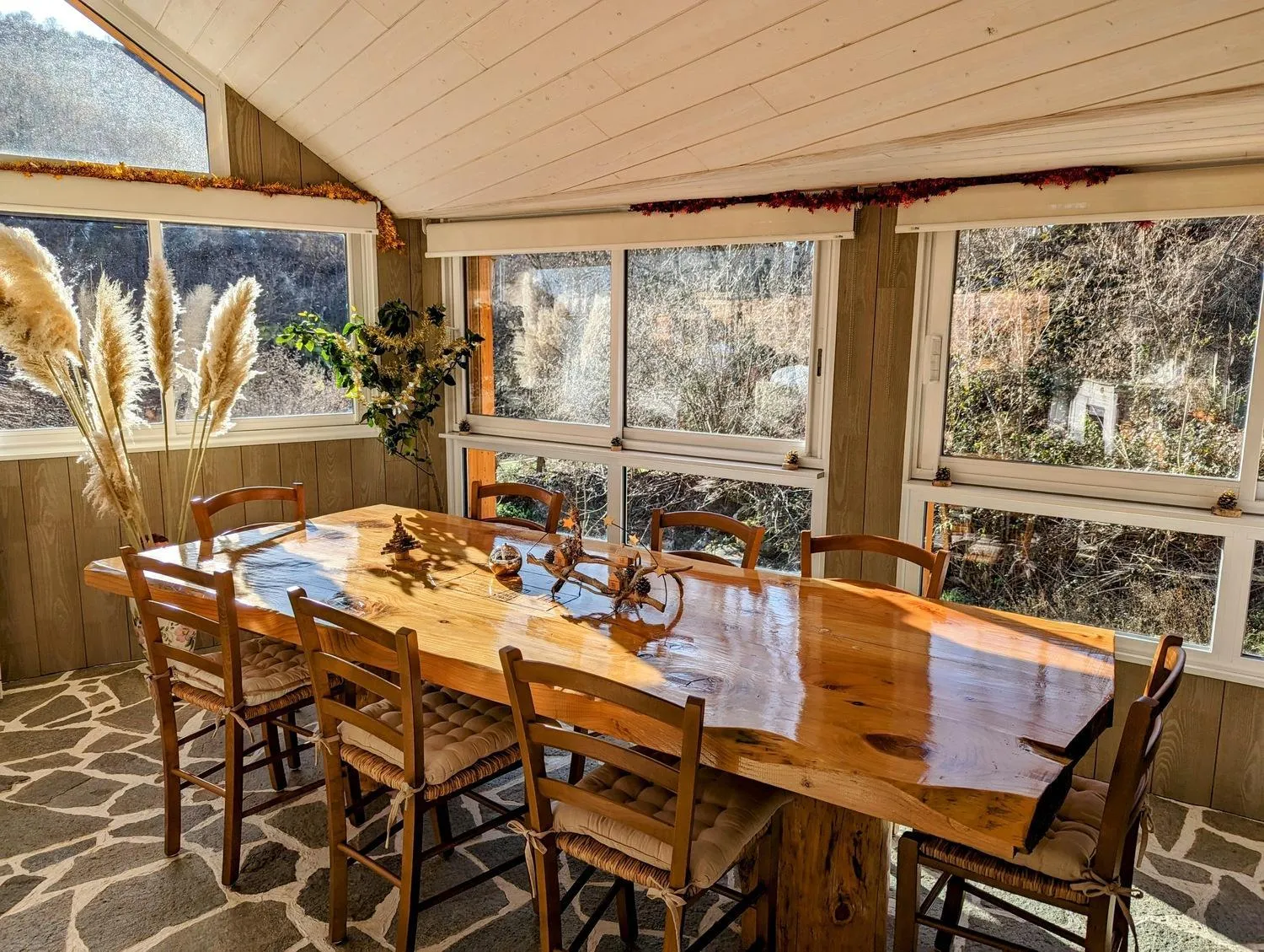 Restaurant/places to eat in Chambres d'hôtes Le Lepadou-Bas