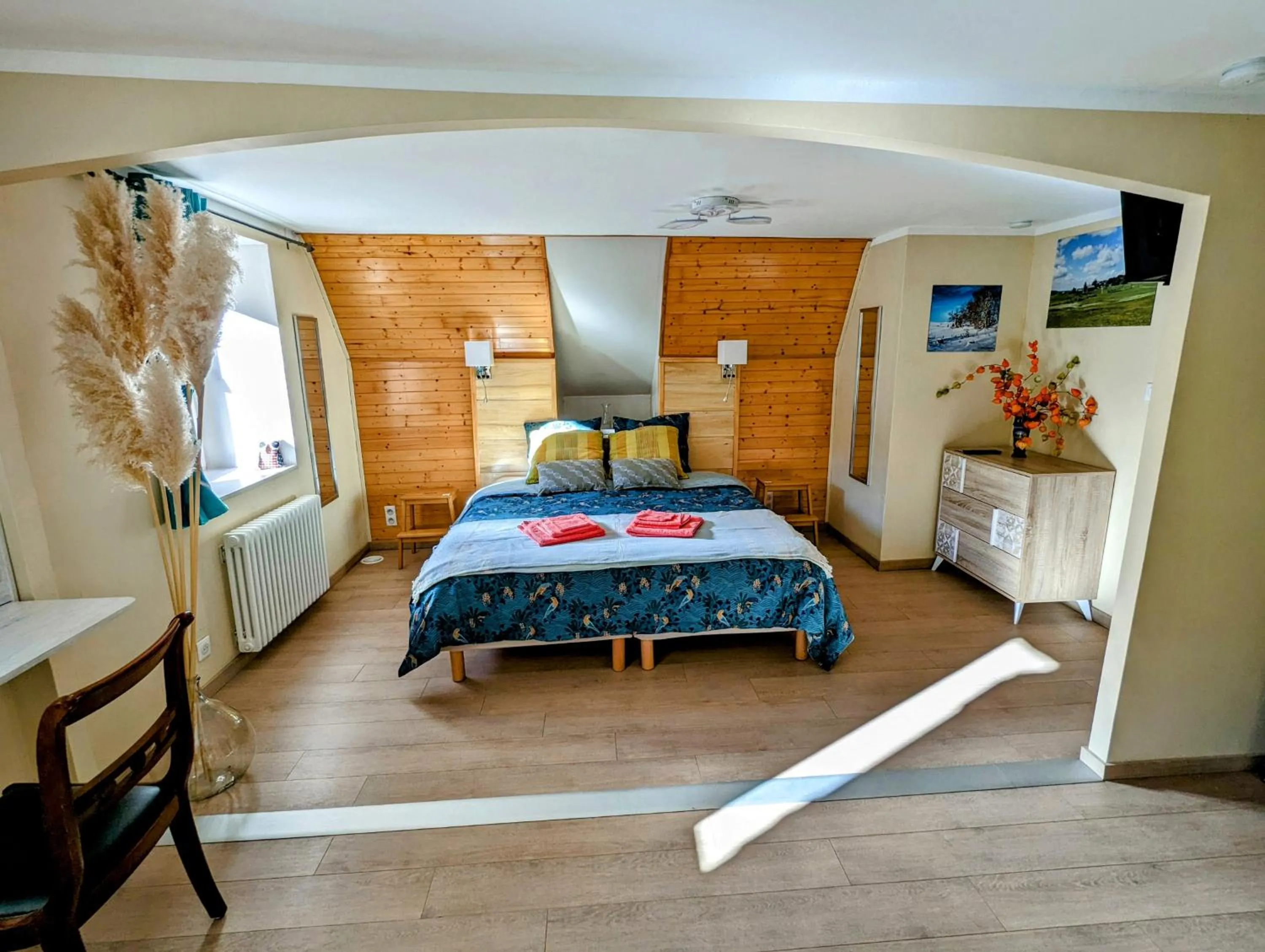 Bedroom, Bed in Chambres d'hôtes Le Lepadou-Bas