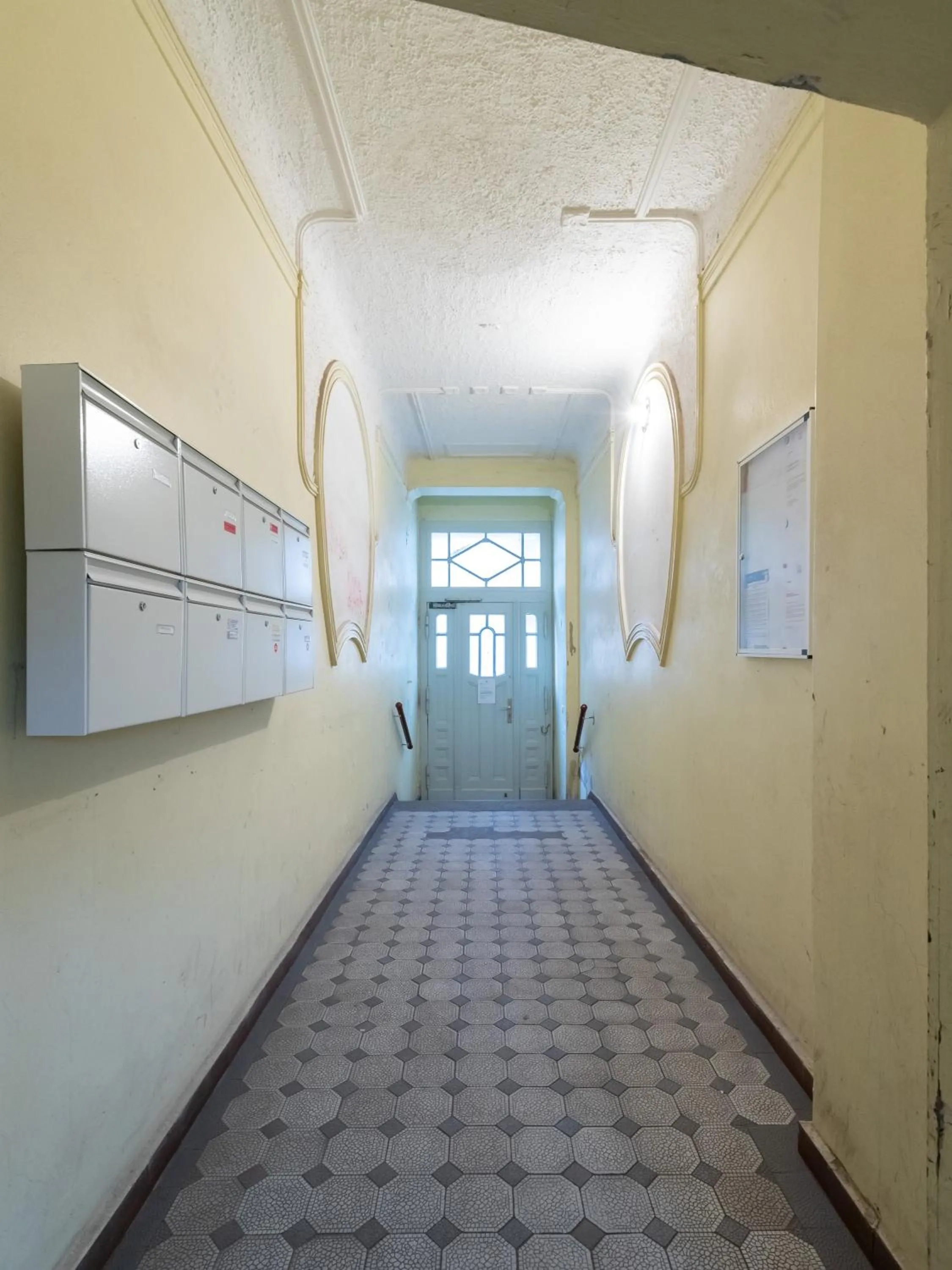 Property building in Apartments Berlin Aroser Allee