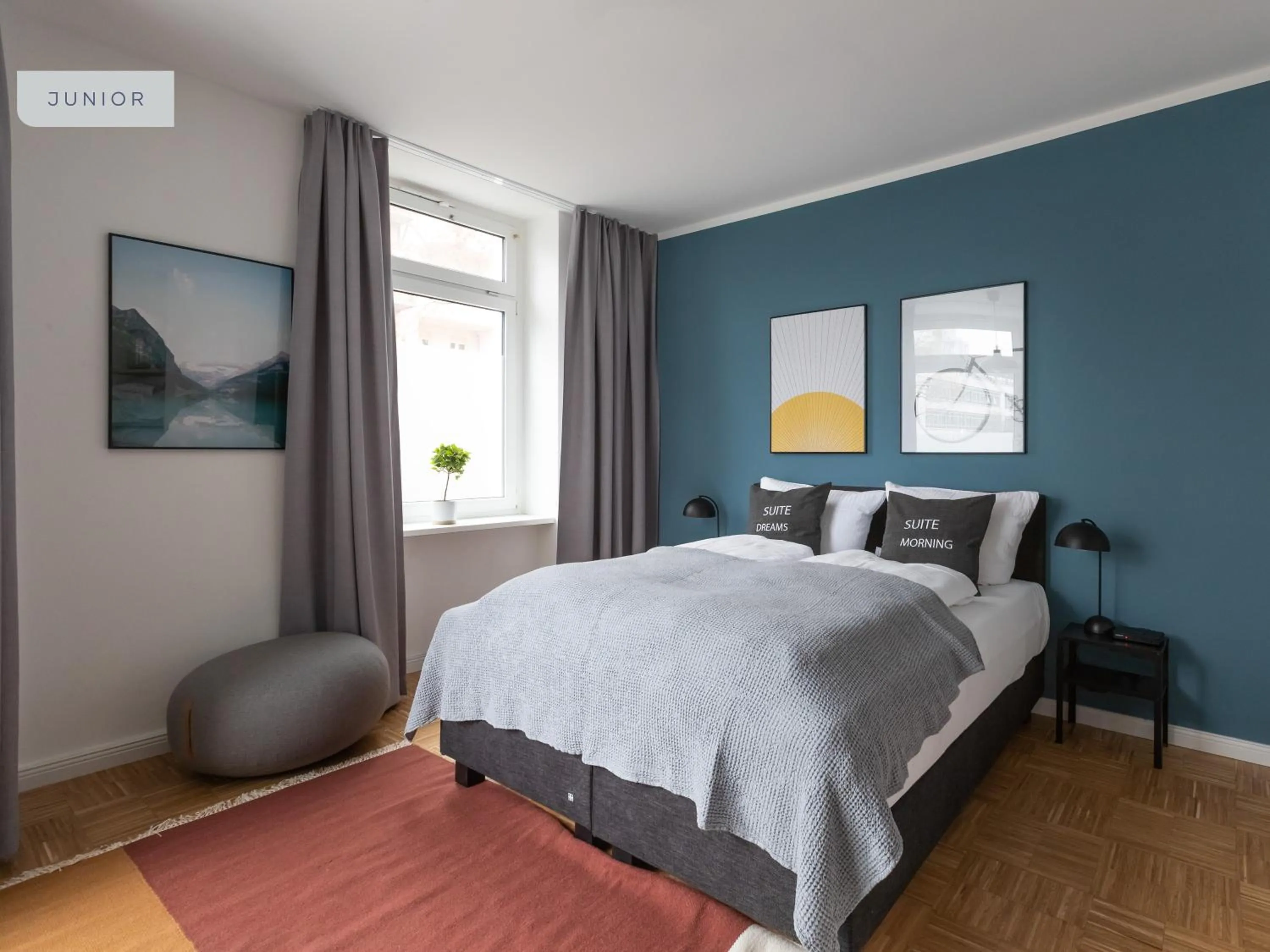 Bed in Apartments Berlin Aroser Allee