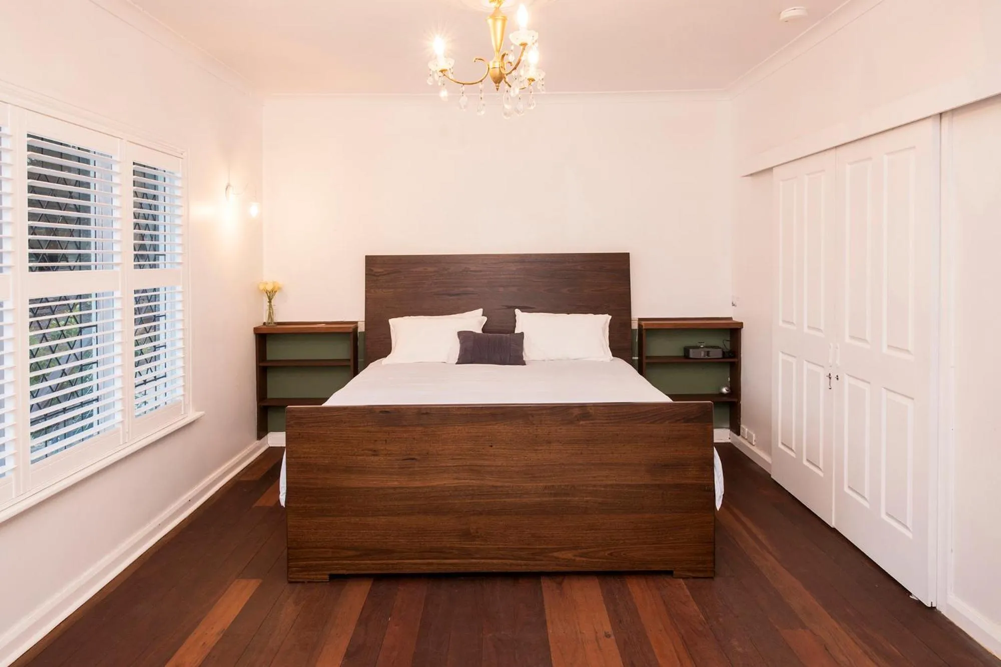 Bedroom, Bed in Buxton Thomas