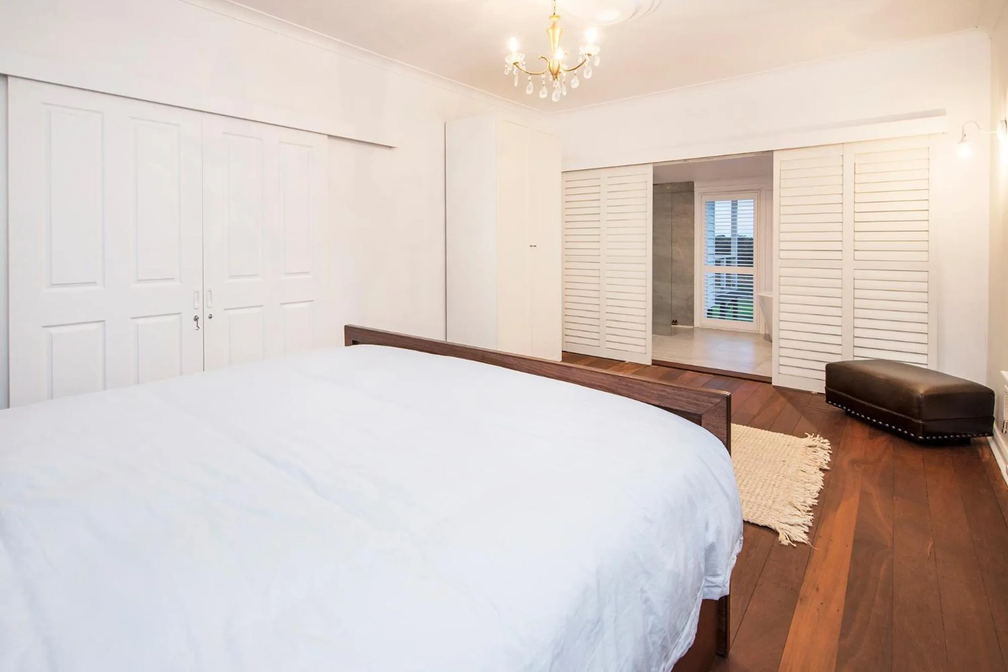 Bedroom, Bed in Buxton Thomas