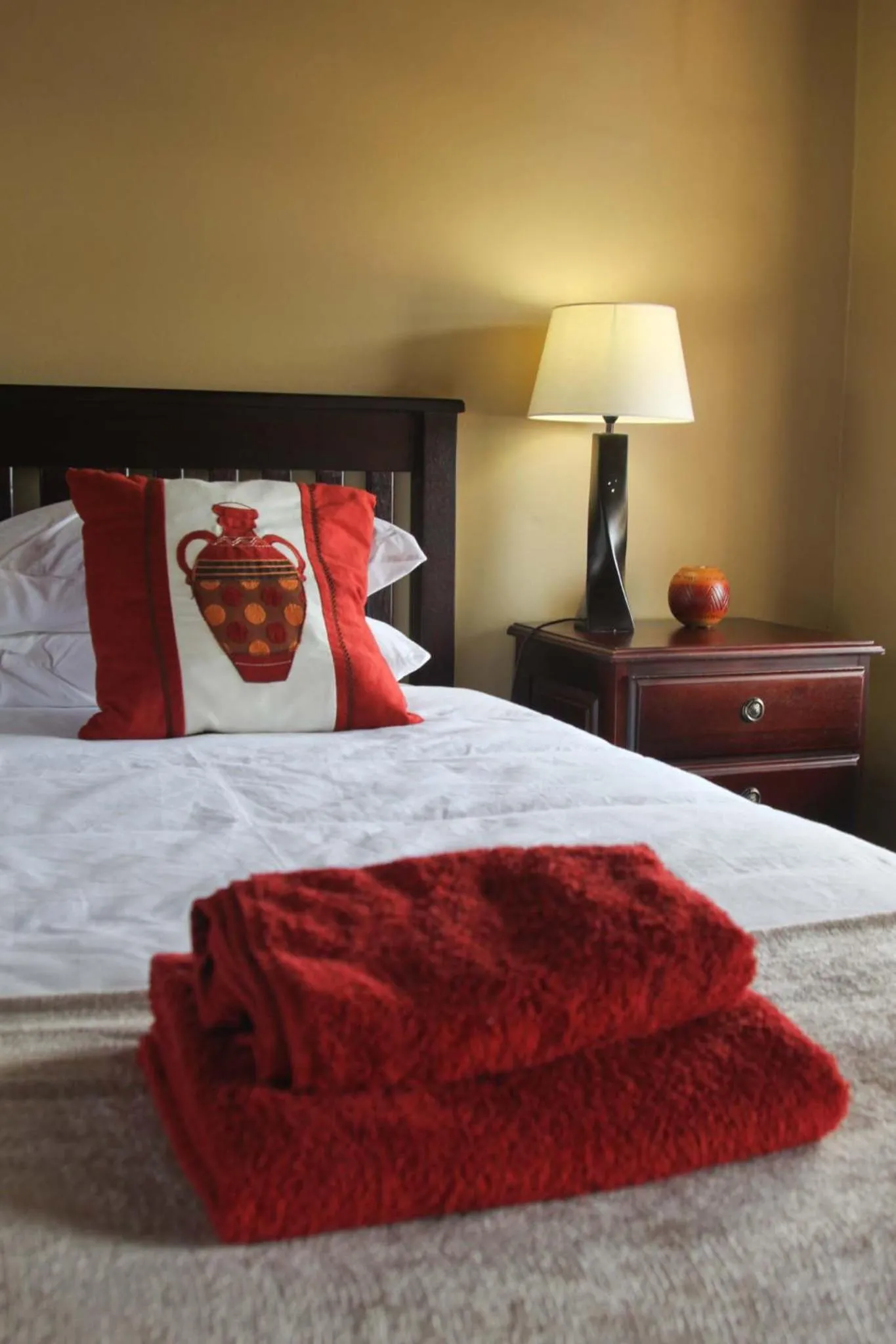 Bed in Aloe View Rock Lodge