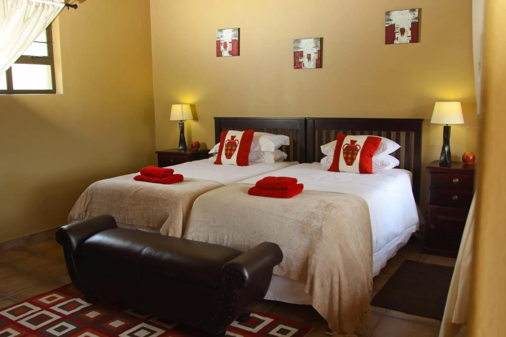 Bed in Aloe View Rock Lodge