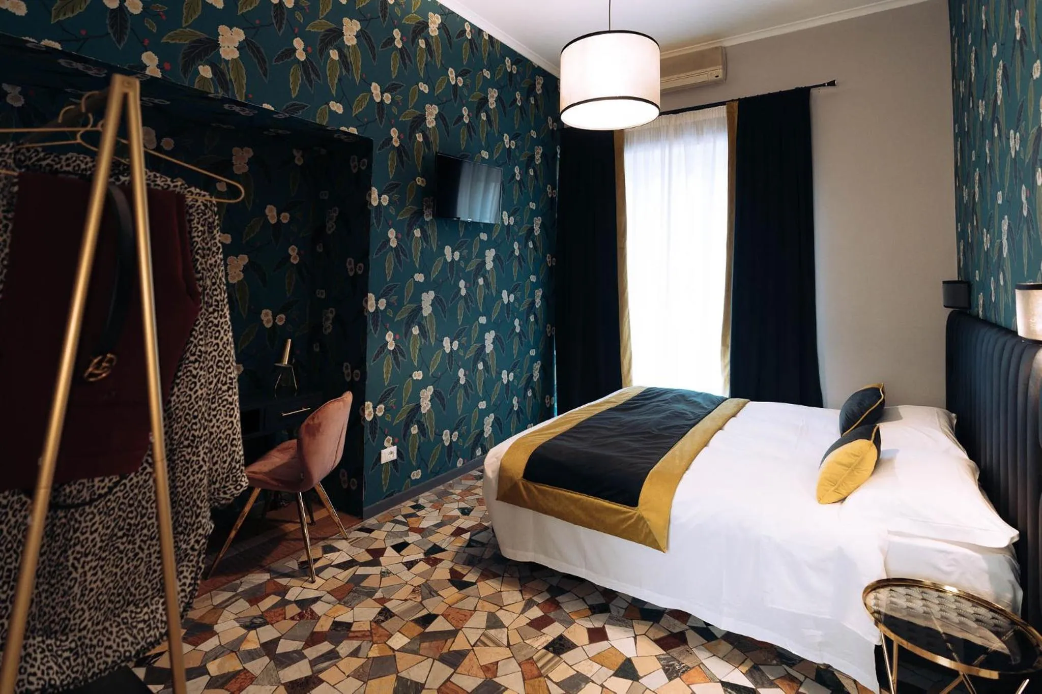 Bed in Mi Hotel Home