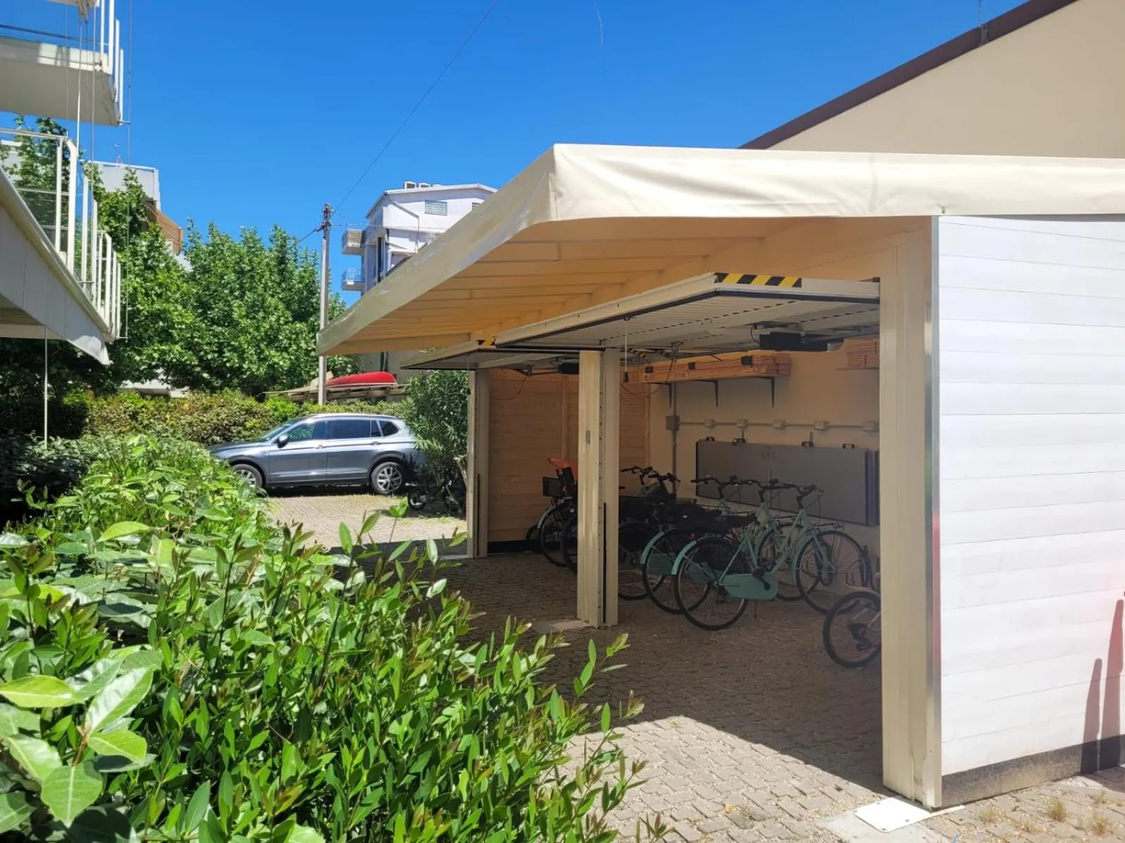 Cycling in Residence Sunrise