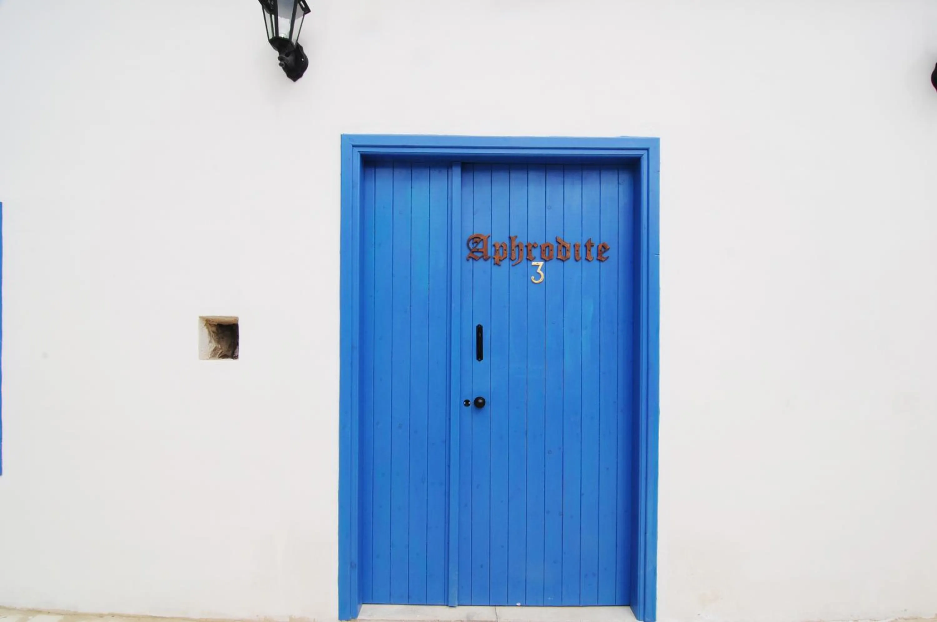 Property logo or sign in Lithos Studios