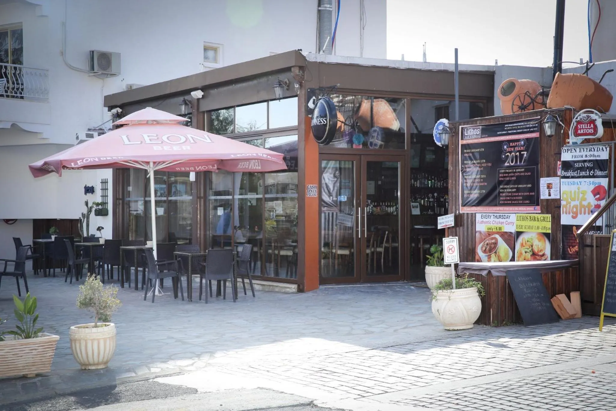 Restaurant/places to eat in Lithos Studios