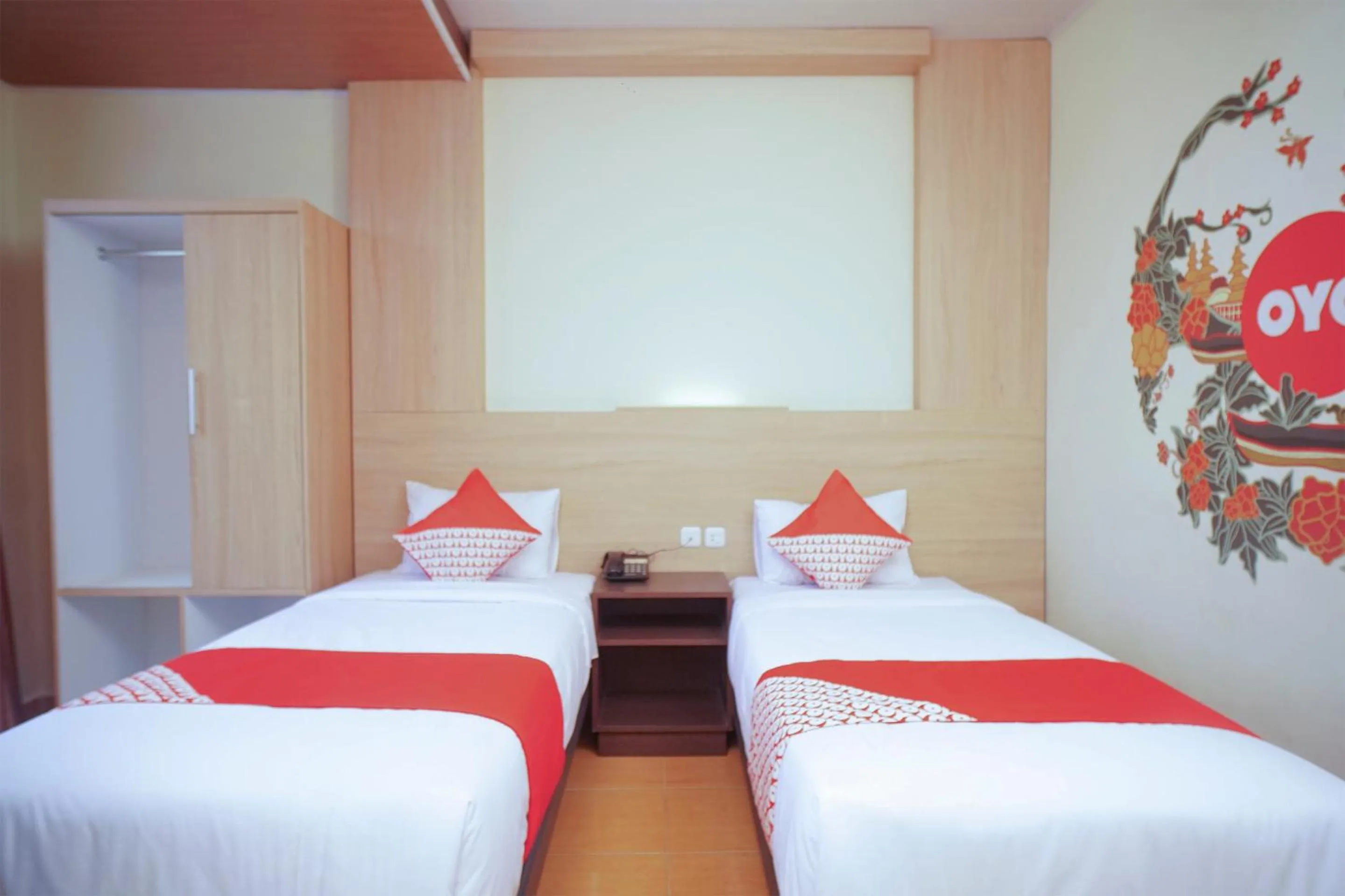 Bedroom in OYO 147 Hotel Winer