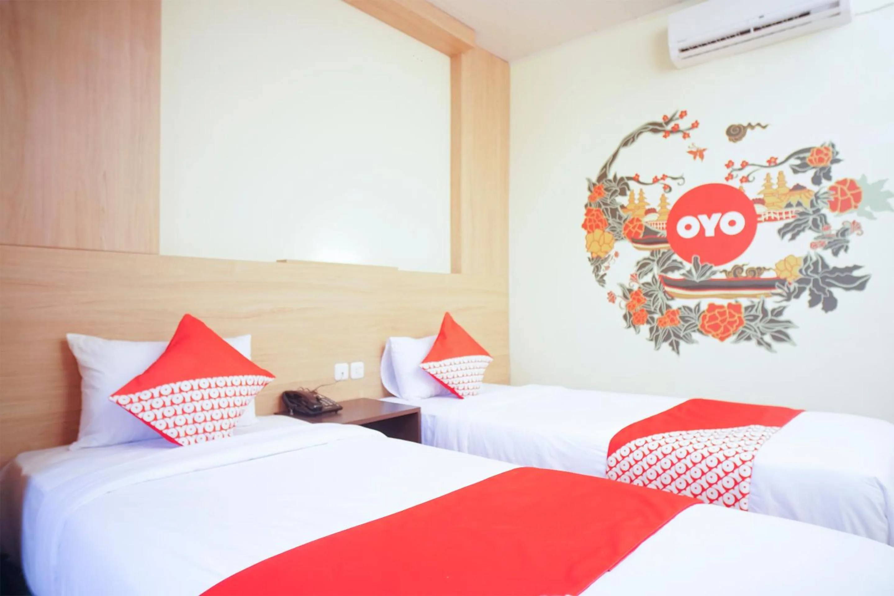 Bedroom in OYO 147 Hotel Winer