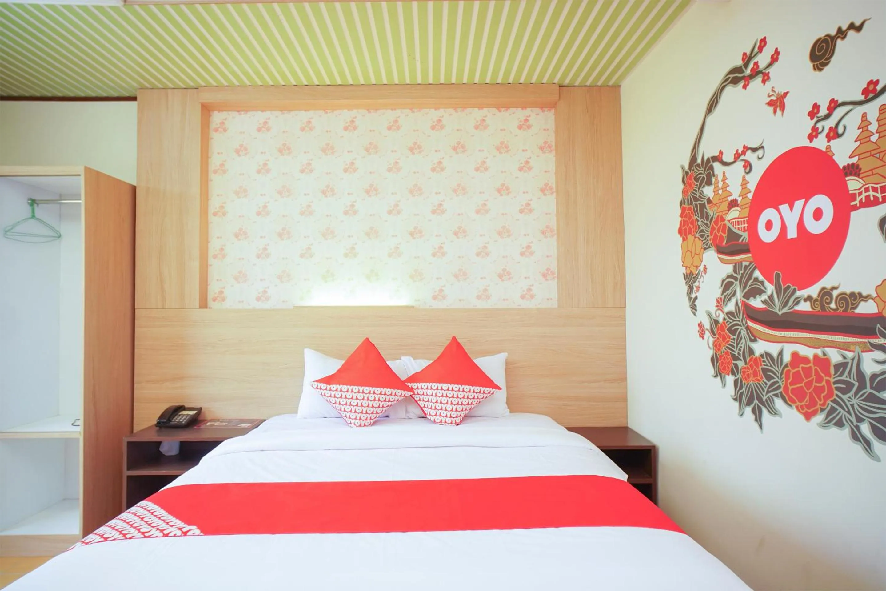 Bedroom in OYO 147 Hotel Winer