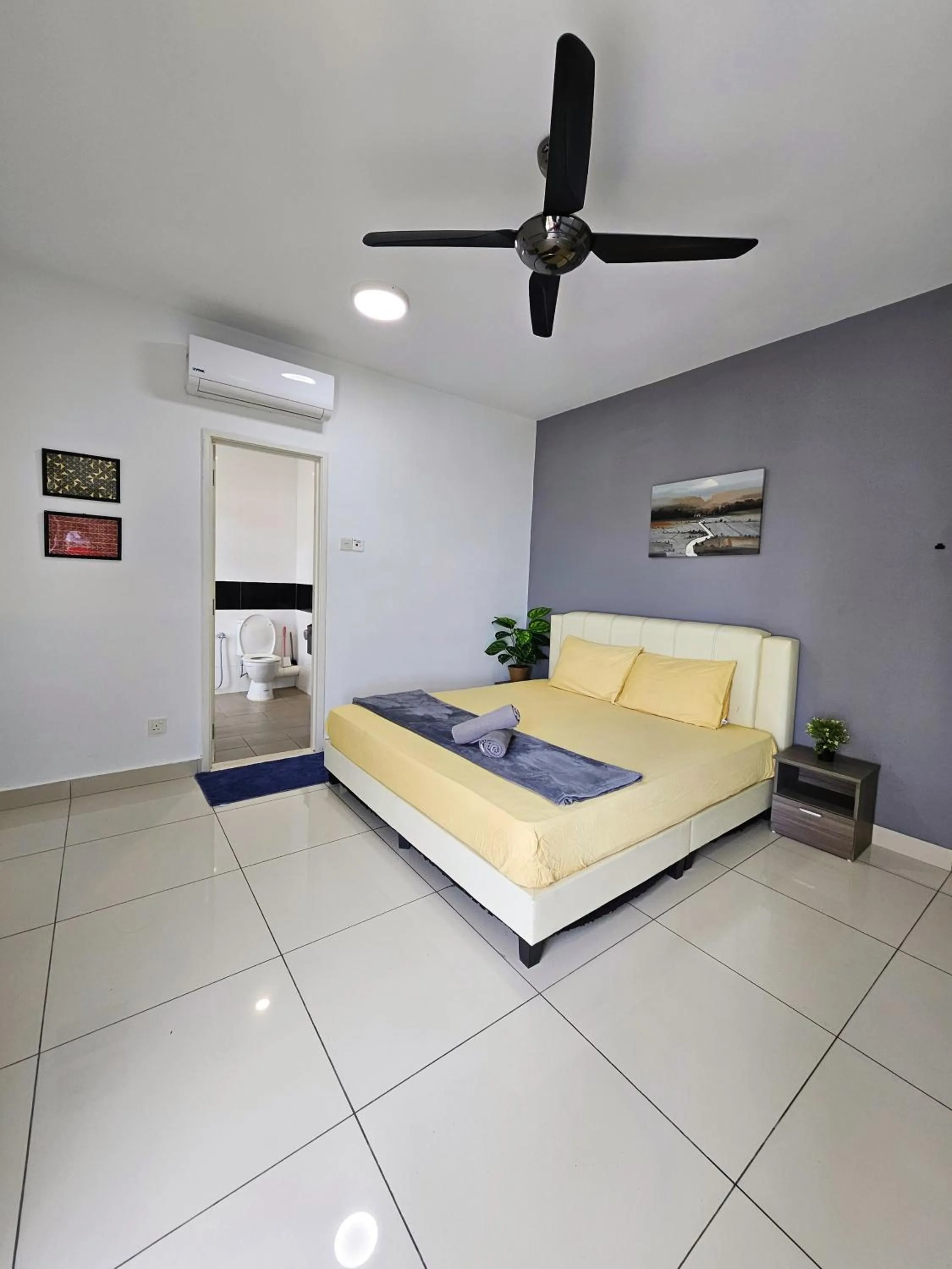 Bedroom, Bed in Mansion One by Sky Hive