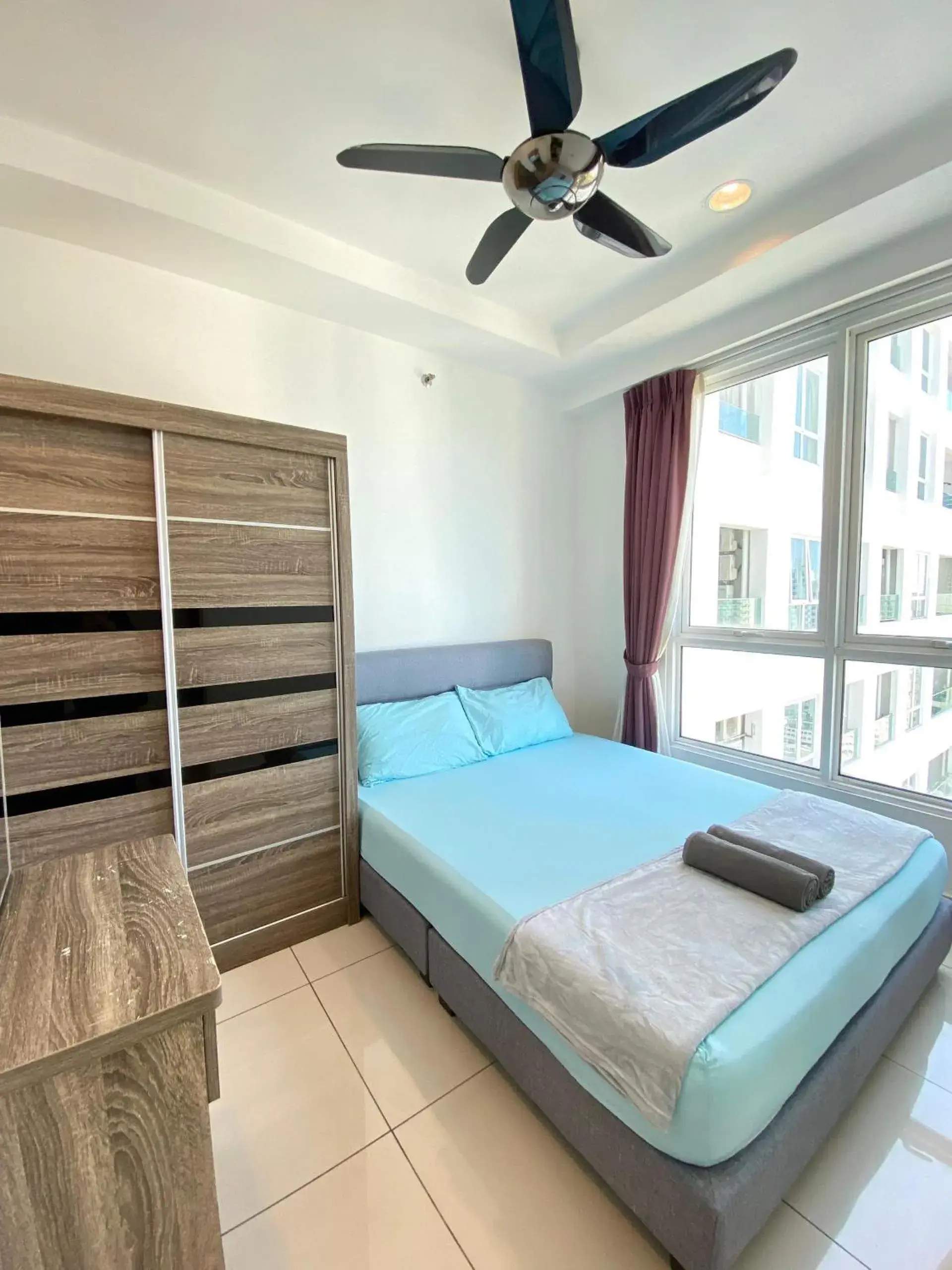 Bed in Mansion One by Sky Hive Bed in Mansion One by Sky Hive