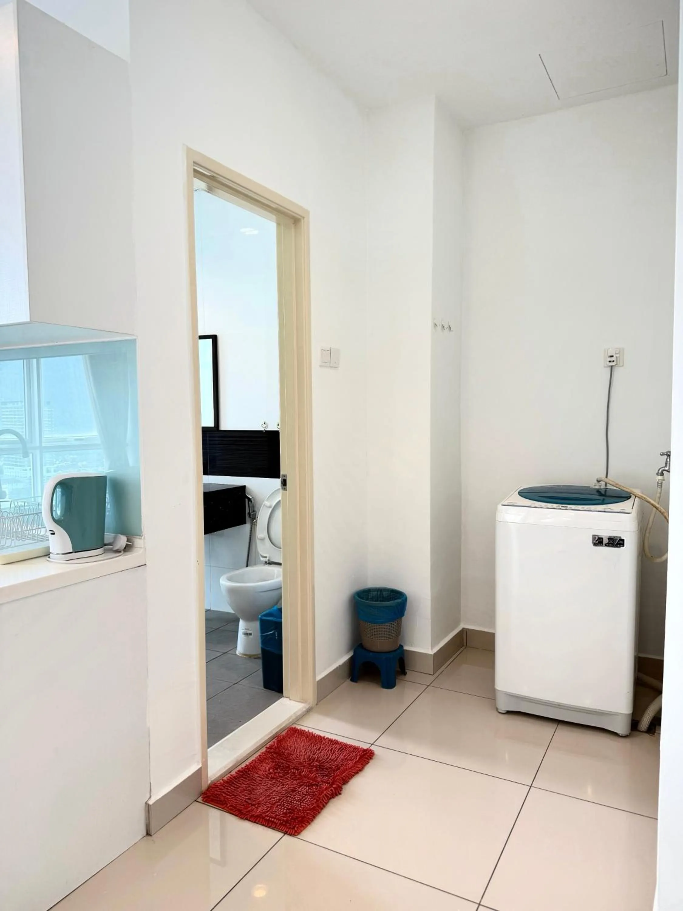 Toilet in Mansion One by Sky Hive