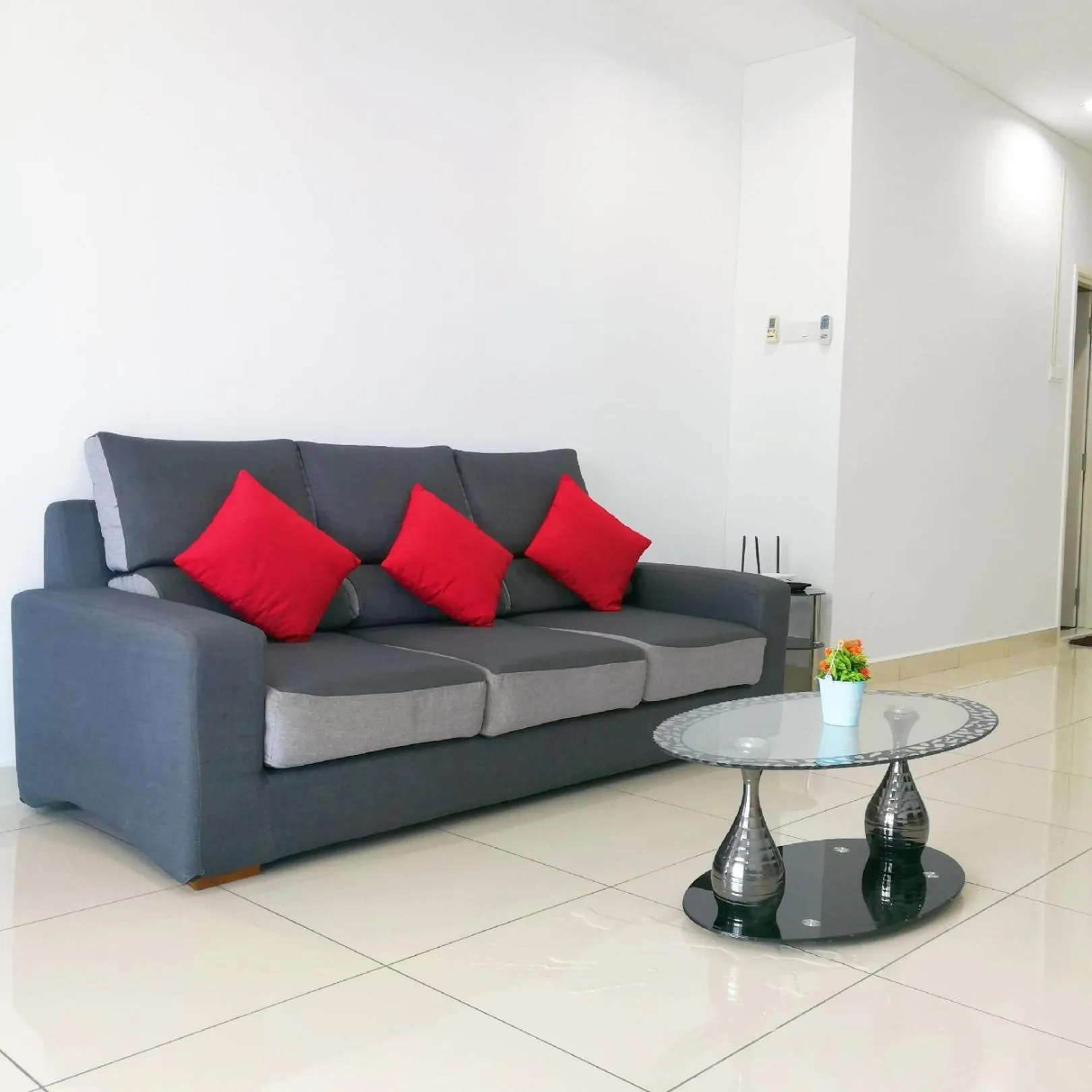 Living room in Mansion One by Sky Hive