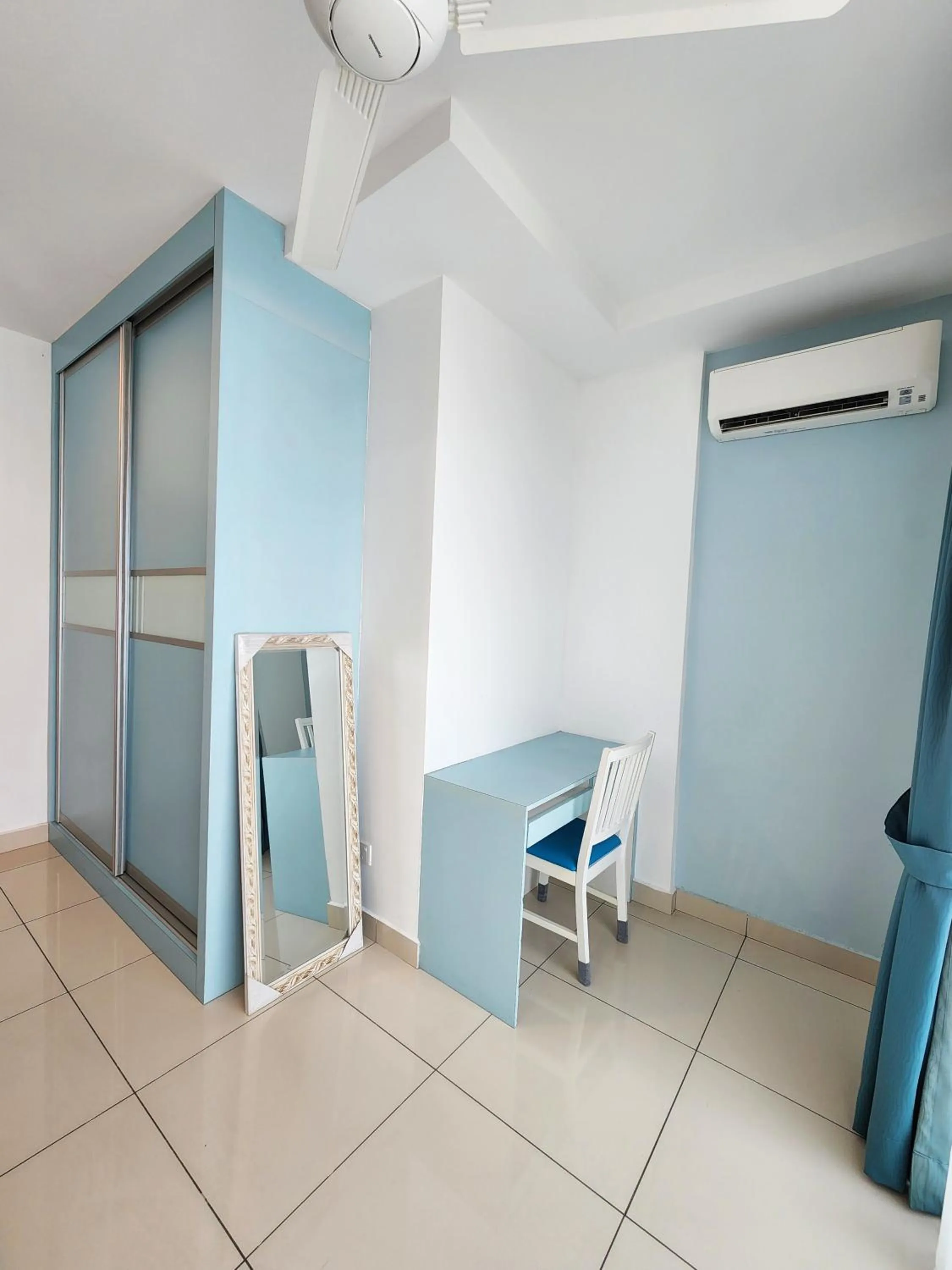 Bedroom in Mansion One by Sky Hive