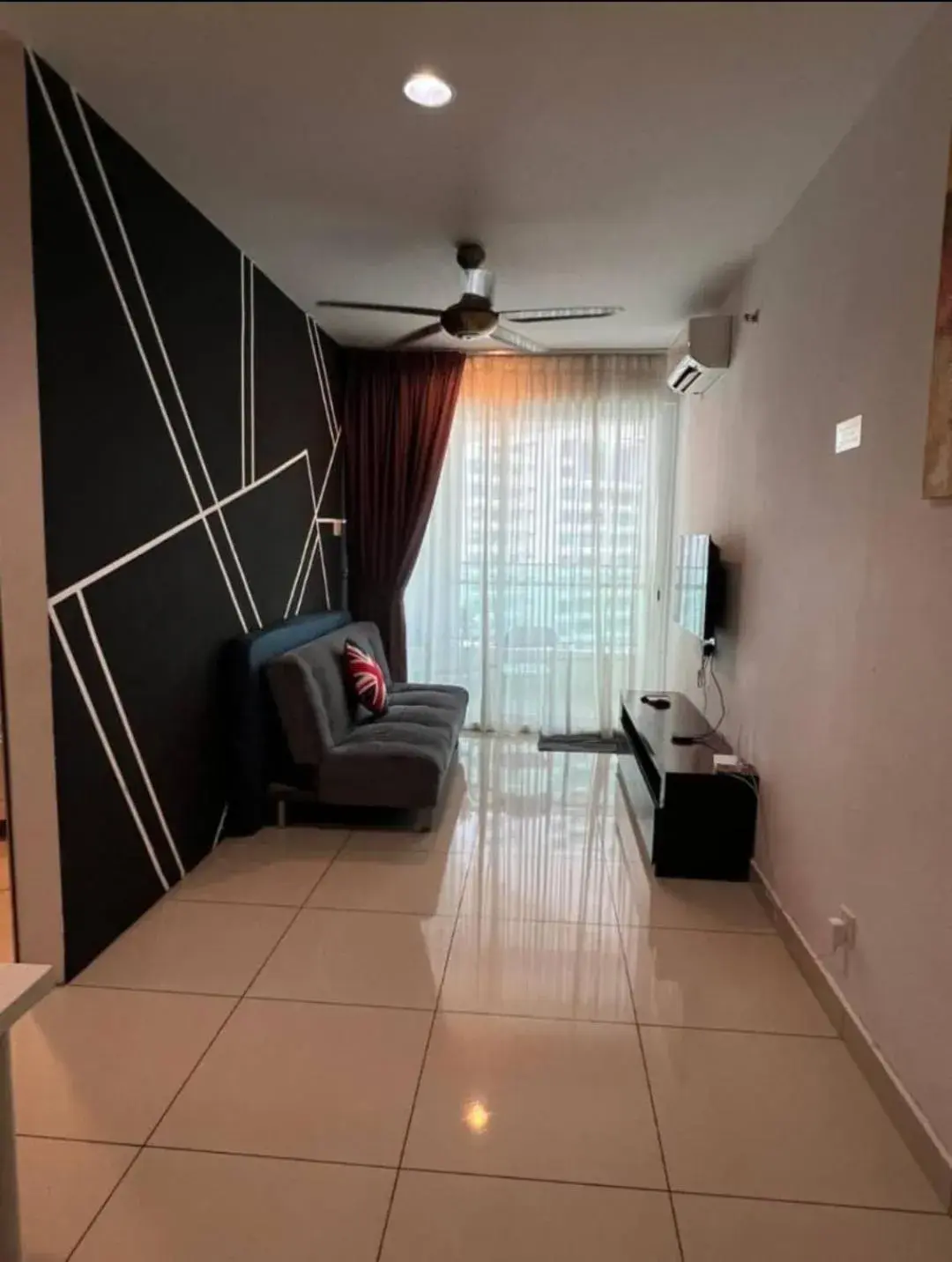 Living room in Mansion One by Sky Hive Living room in Mansion One by Sky Hive