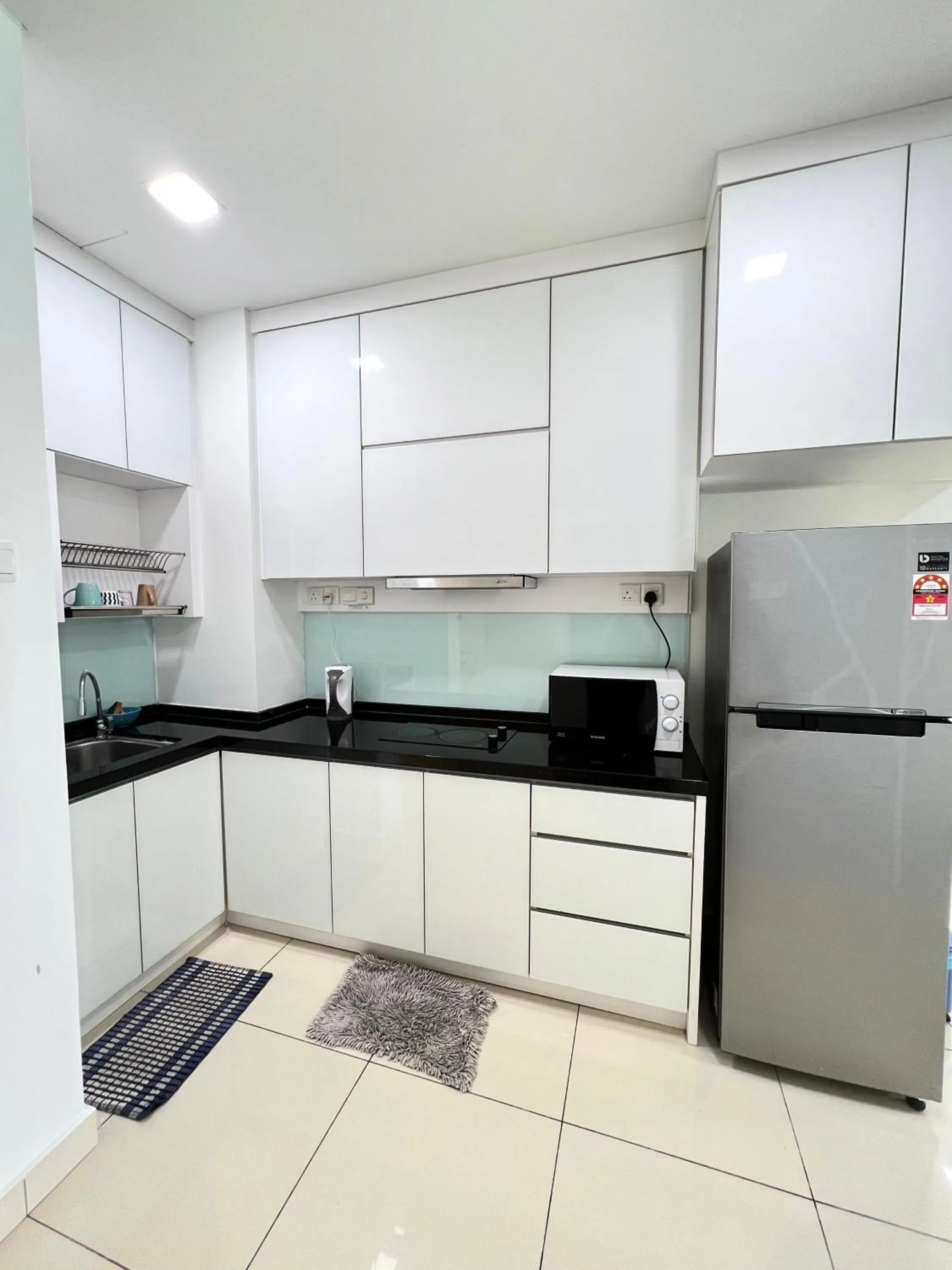 Kitchen or kitchenette in Mansion One by Sky Hive