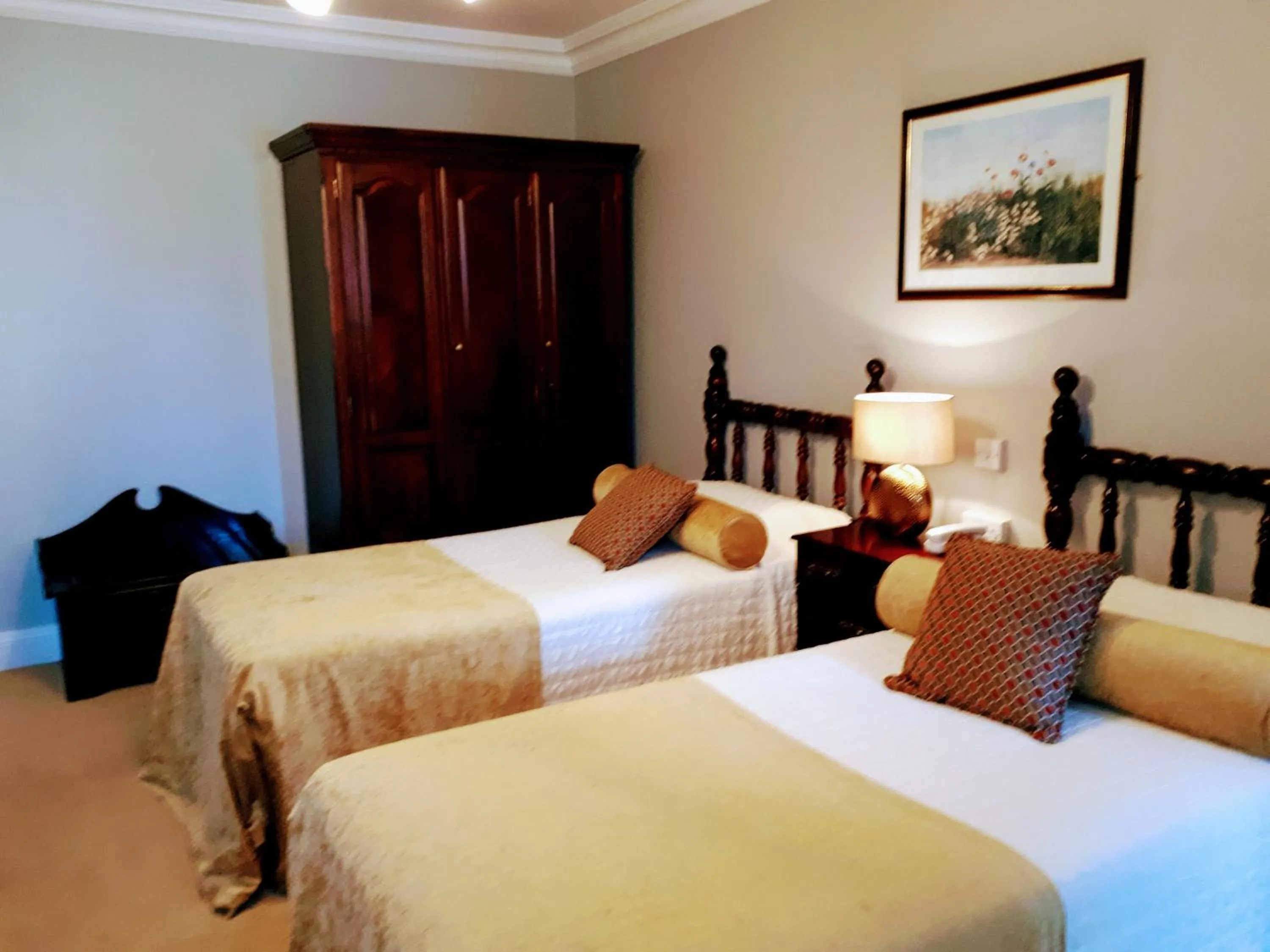 Bed in Aran View Country House and Lodge