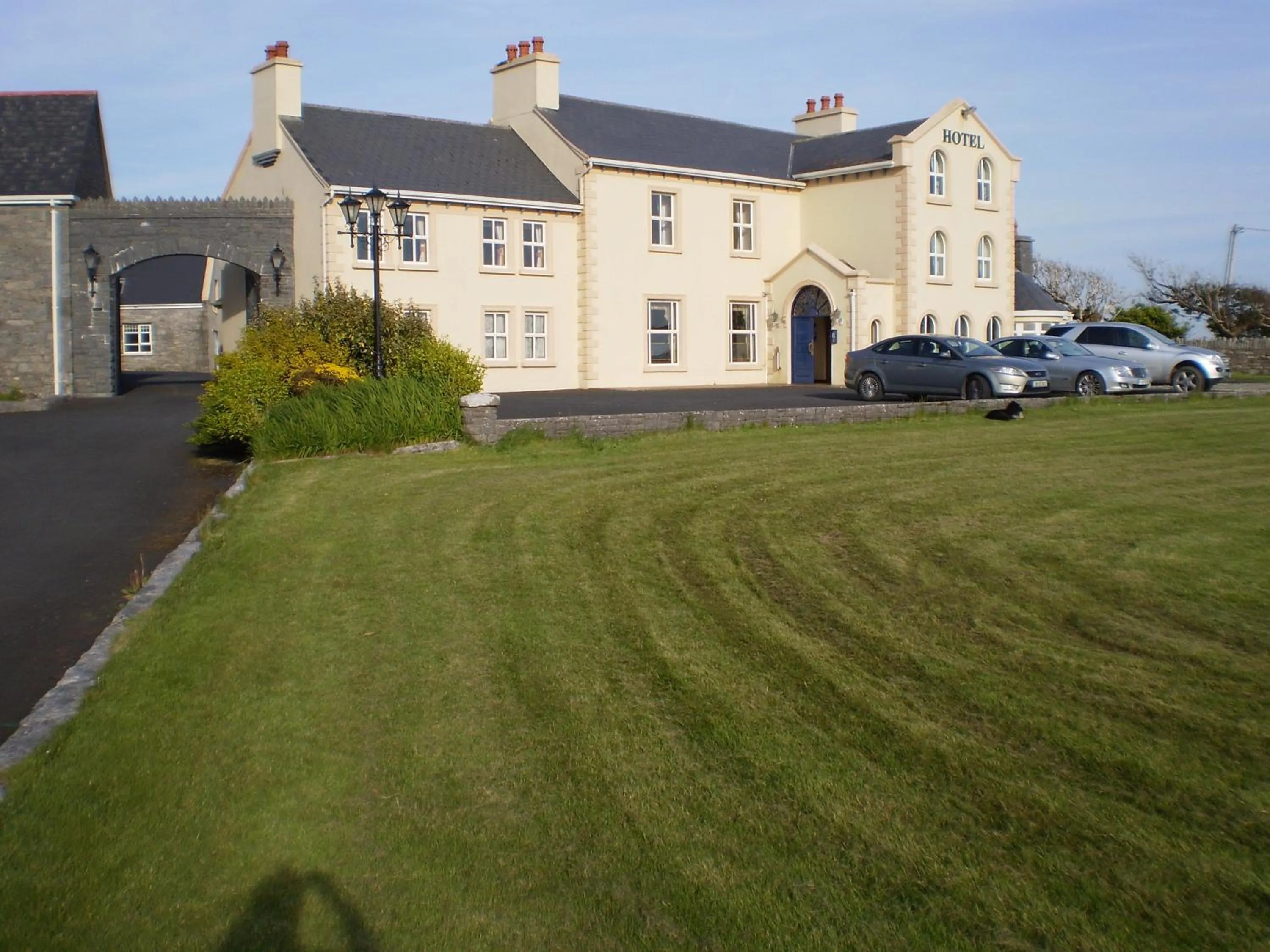 Property building in Aran View Country House and Lodge