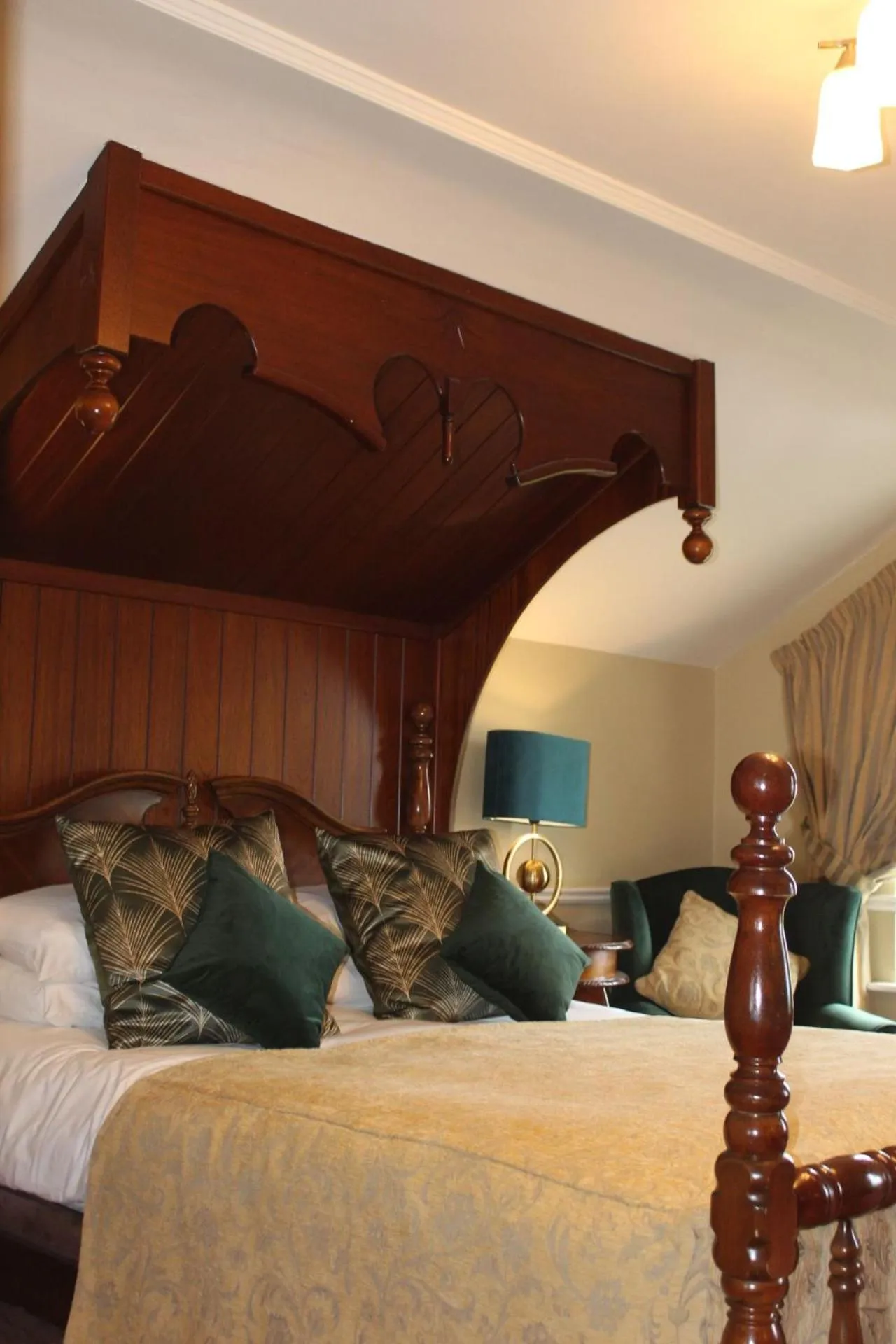 Bed in Aran View Country House and Lodge