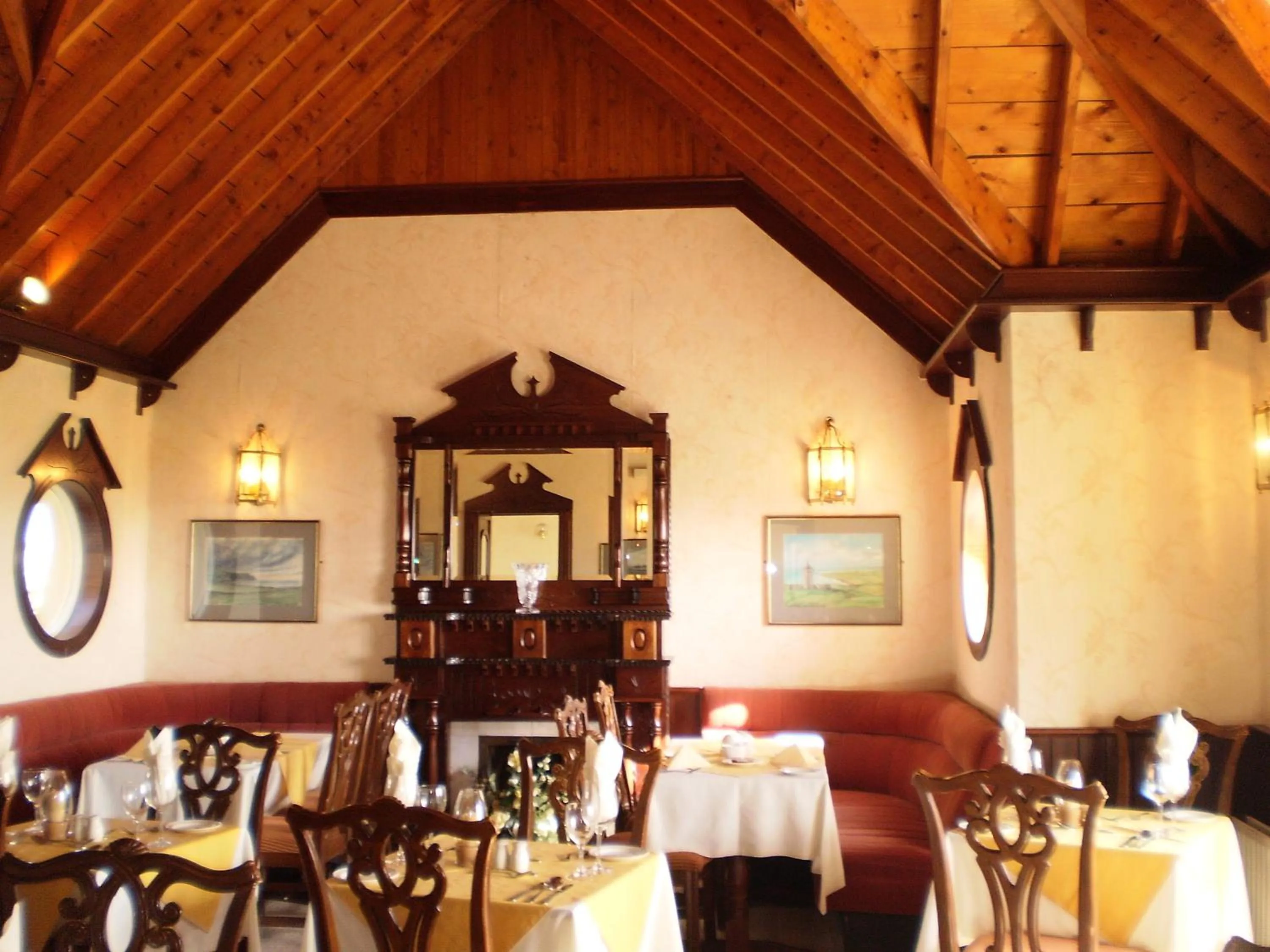 Restaurant/places to eat in Aran View Country House and Lodge