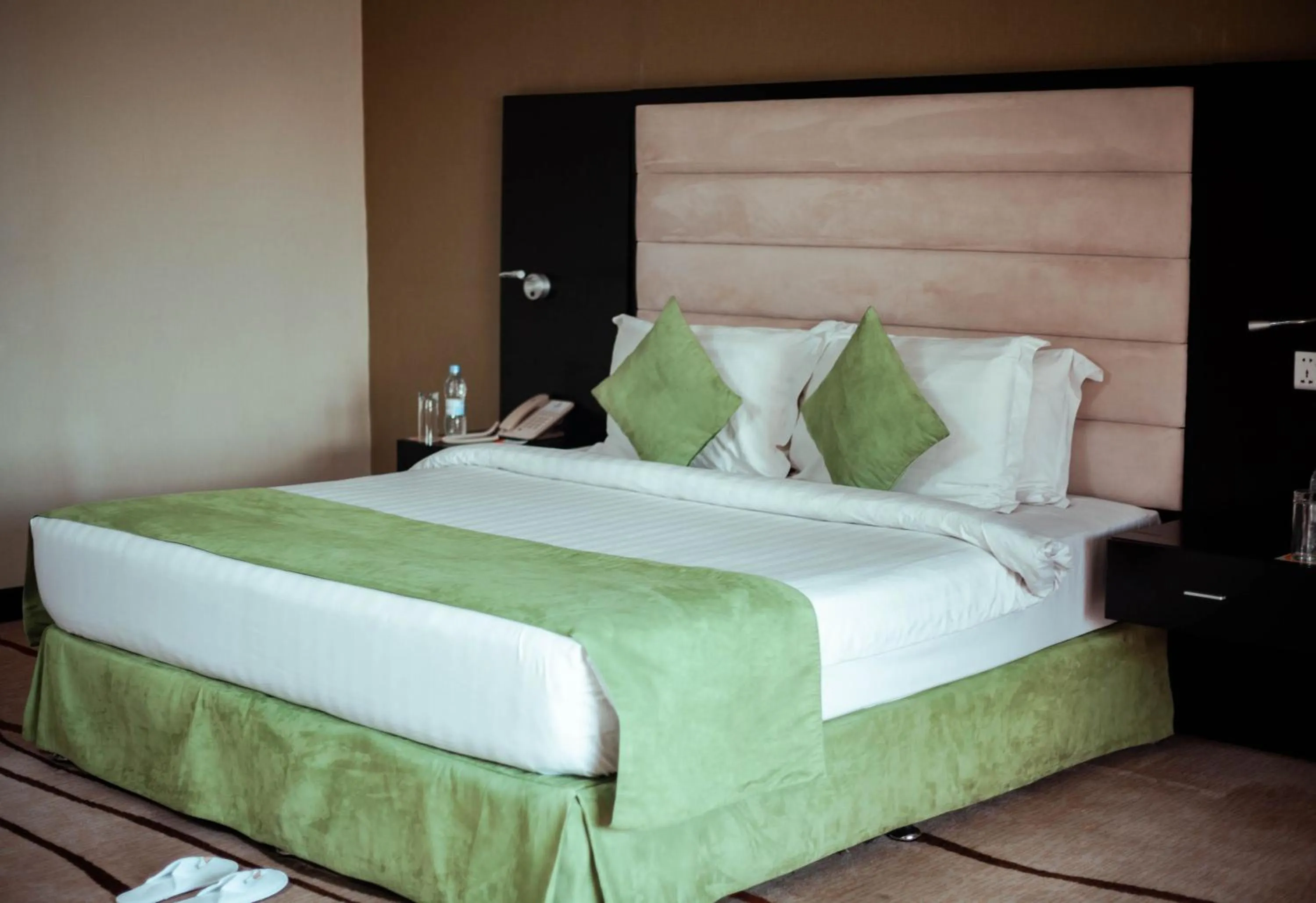 Bed in Crossroads Hotel Blantyre