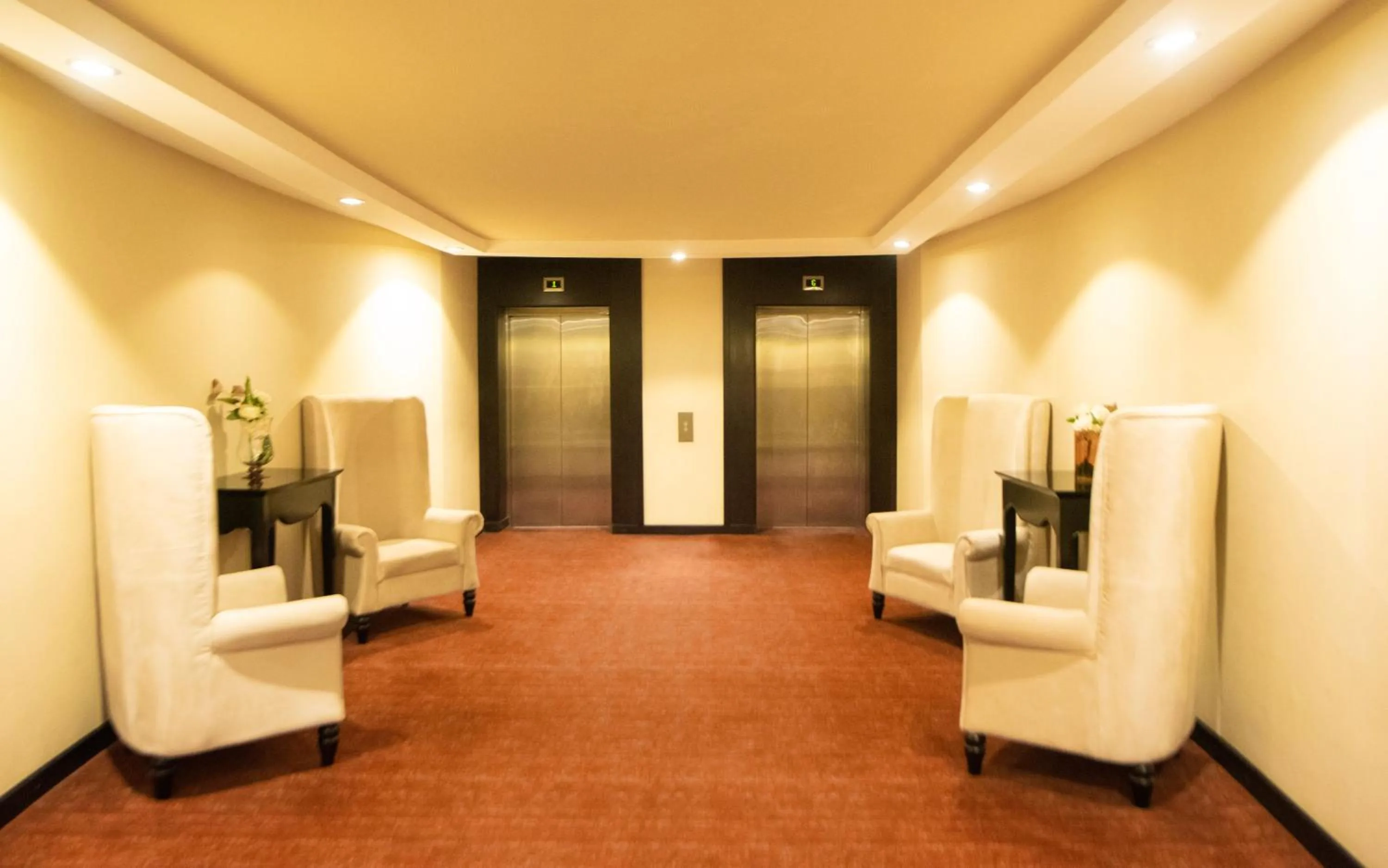 Lobby or reception in Crossroads Hotel Blantyre