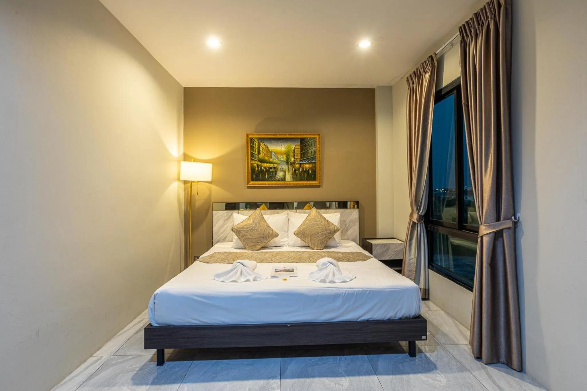 Bed in The Living Hotel SamutPrakan