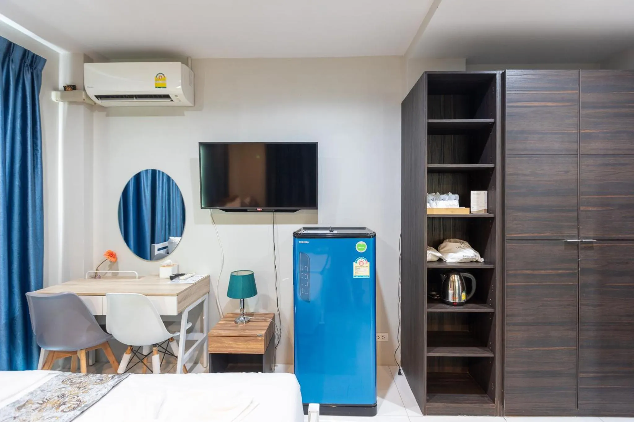 Communal lounge/ TV room in The Living Hotel SamutPrakan