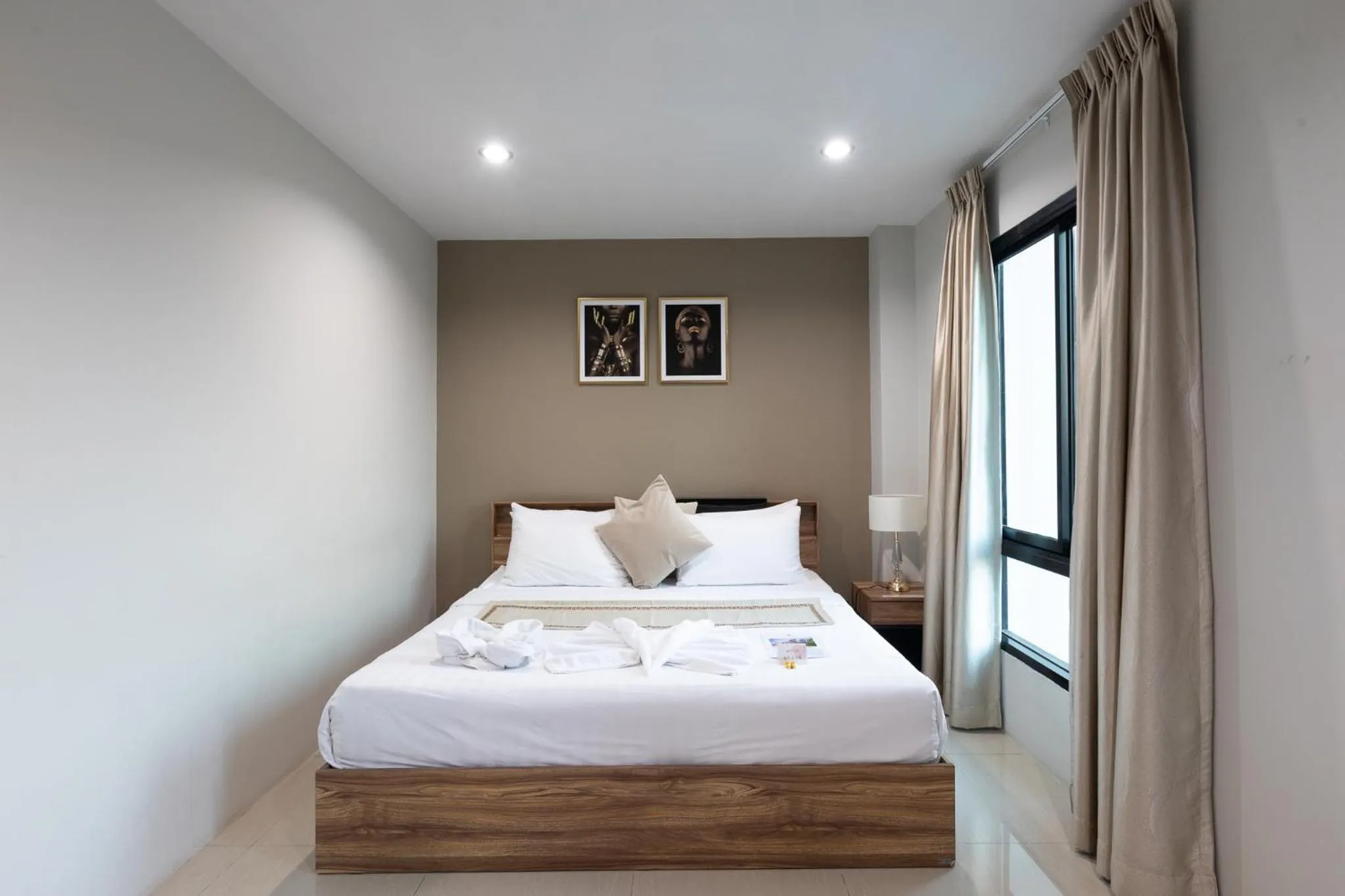 Bed in The Living Hotel SamutPrakan