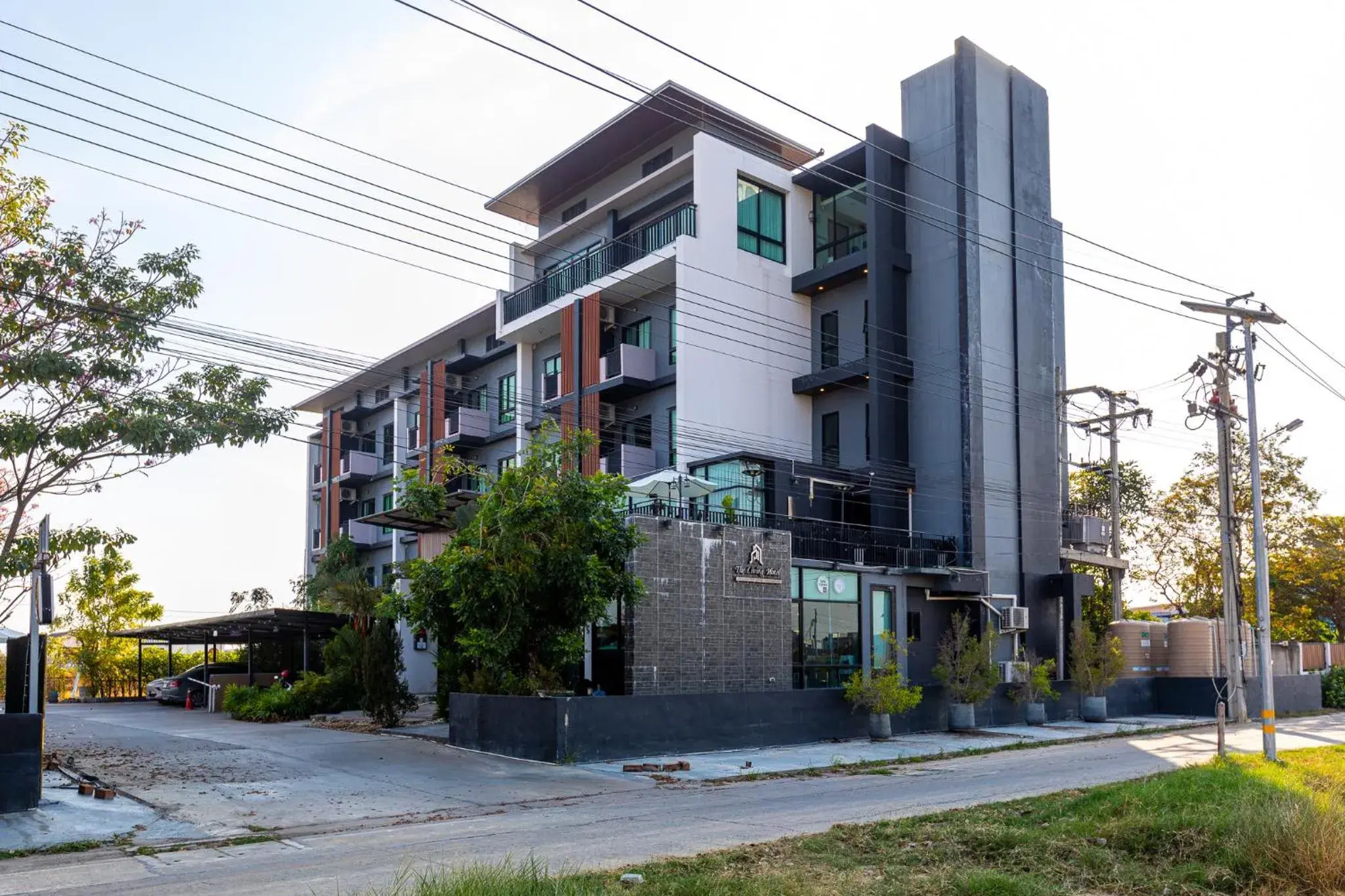 Property building in The Living Hotel SamutPrakan Property building in The Living Hotel SamutPrakan