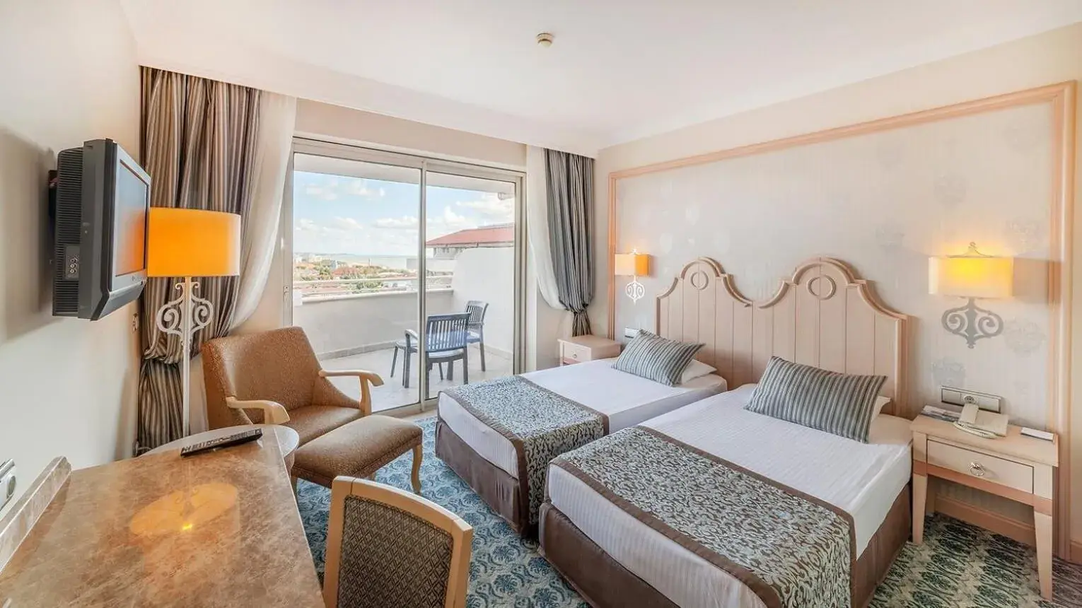 Bedroom, Bed in Starlight Resort Hotel Bedroom, Bed in Starlight Resort Hotel