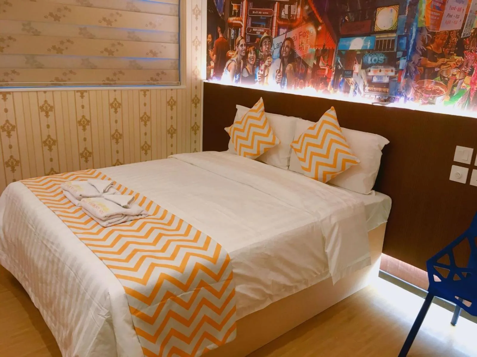 Bedroom, Bed in Whole Sunshine International Guest House